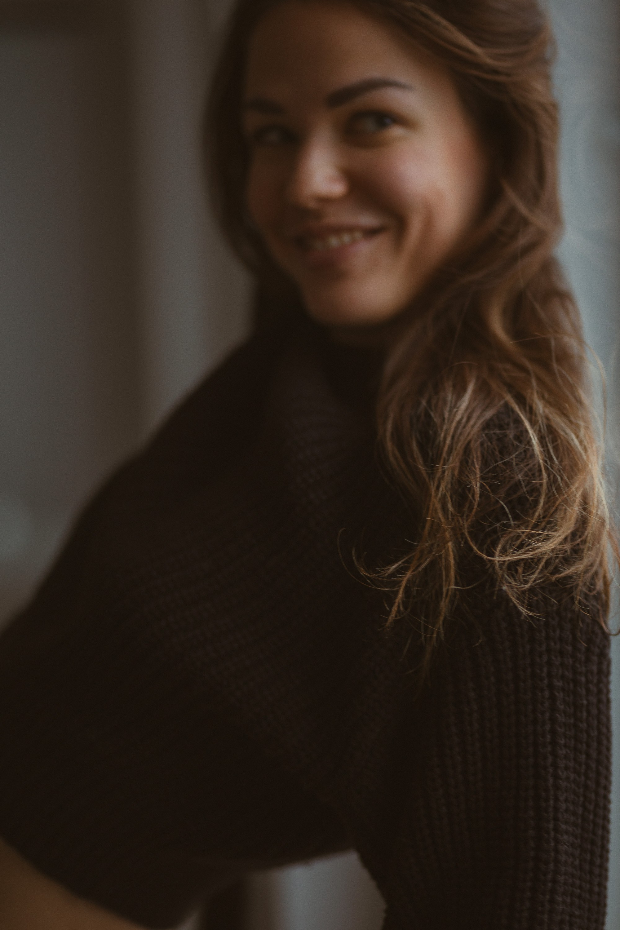 Boudoirkuvaus kotona -kuin tarina. Valokuvaaja Lahti, Helsinki Elena Salonen