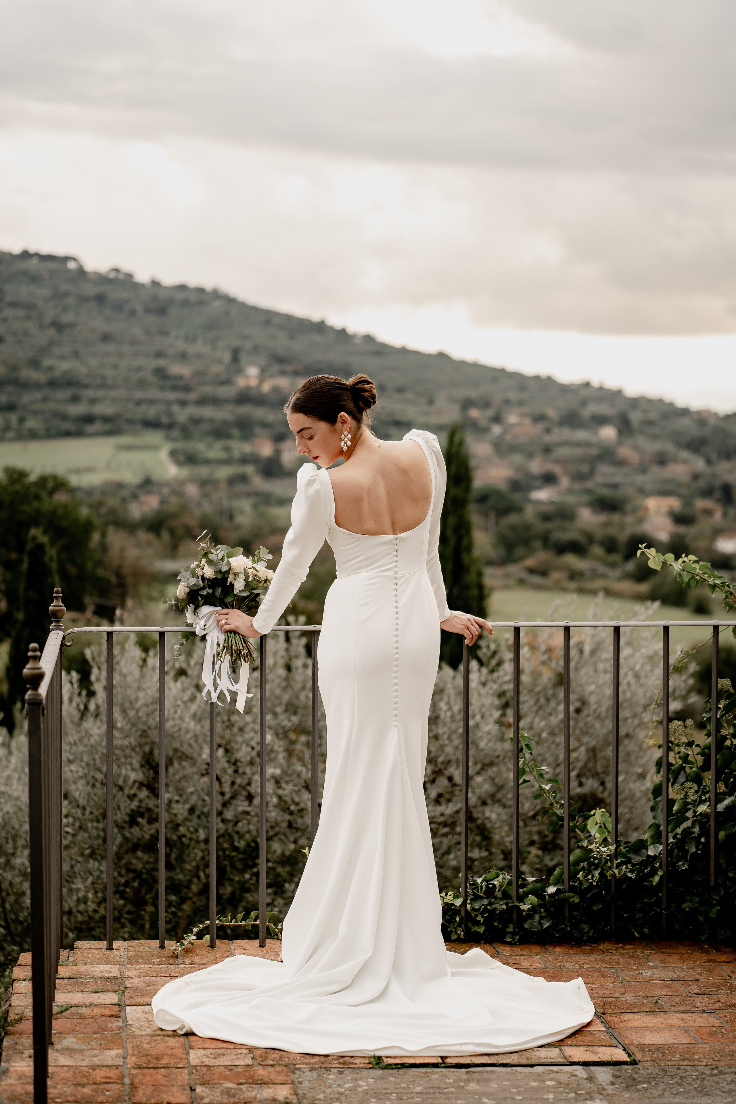Elopment in Cortona. Villa Falconiere. Wedding Photographer in Italy