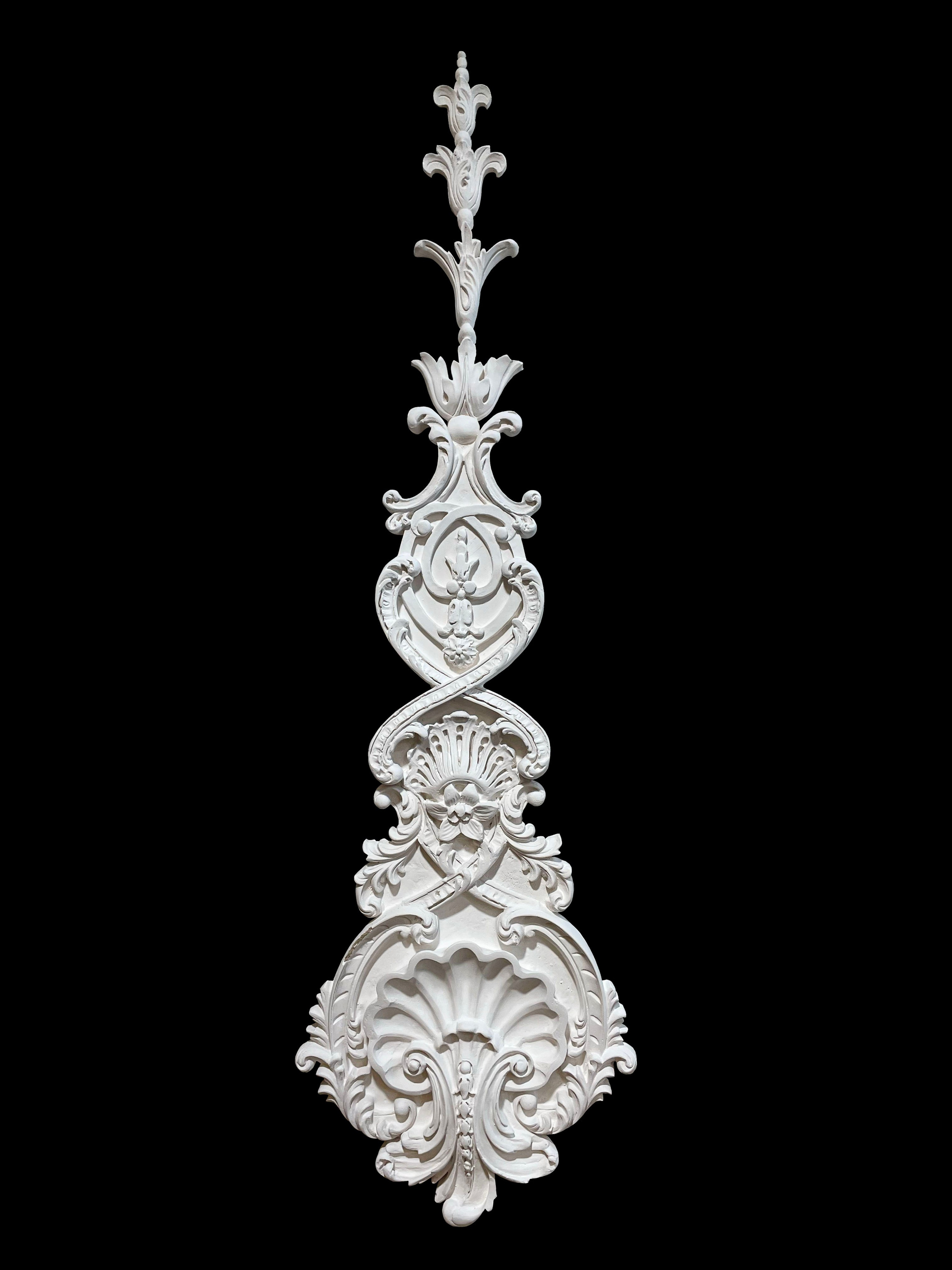 Cartouche Centerpiece. Plaster molding