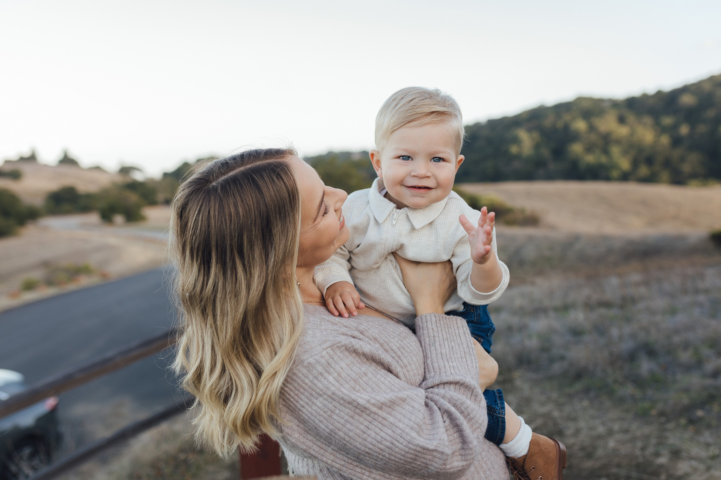 Foothill Nature Preserve Maternity & Family Photographer | Palo Alto, CA. Maternity, newborn photographer in the Bay Area|Iryna Rakivnenko