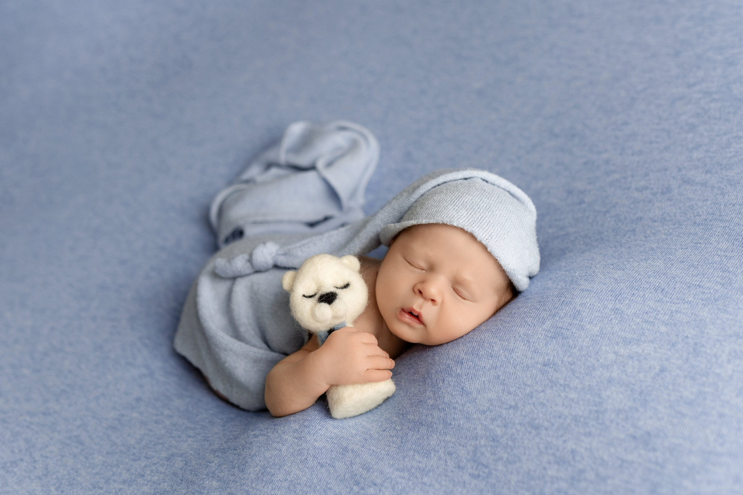 Esu Aleksandra naujagimių ir kudikių fotografė iš Vilniaus