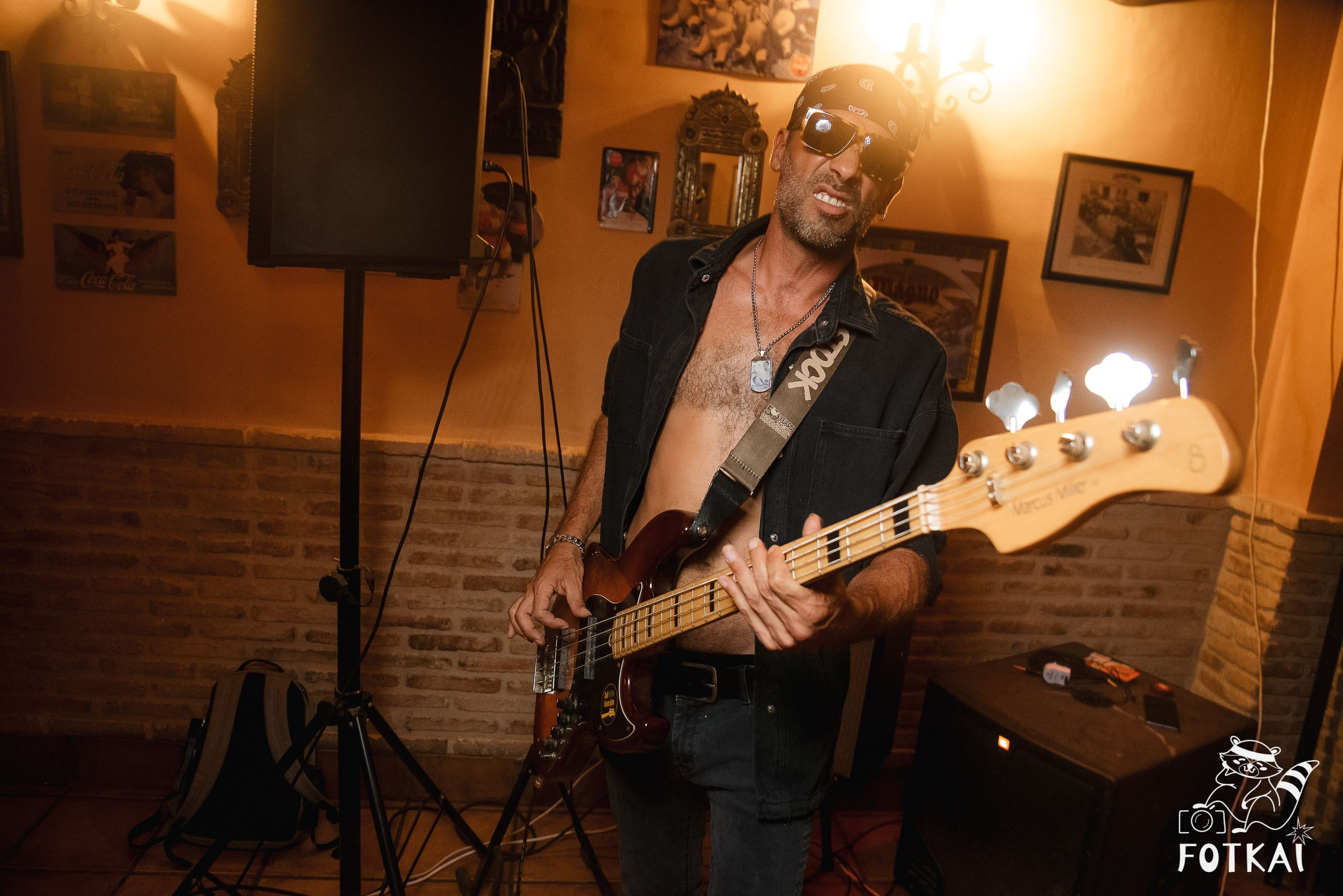 Stones of the Coast en Café Aljibe Rojales: Reportaje fotográfico 30.08.25 | FOTKAI