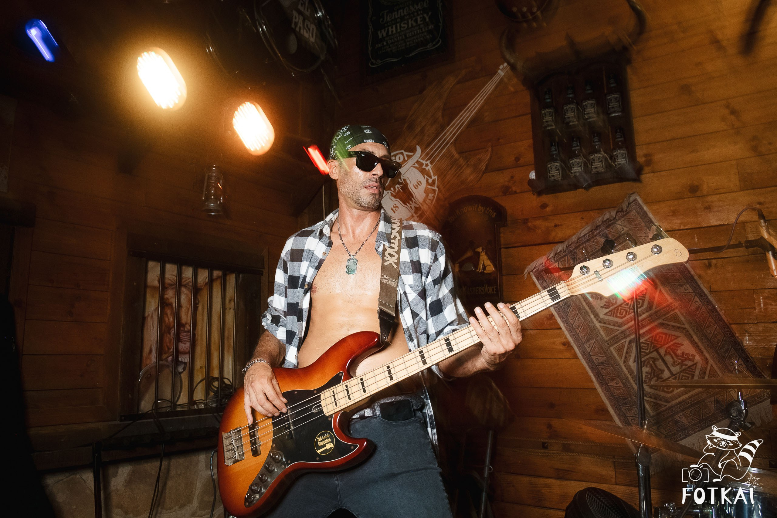 Stones of the Coast en El Paso Rock Bar Torrevieja: Reportaje fotográfico 20.09.25 | FOTKAI