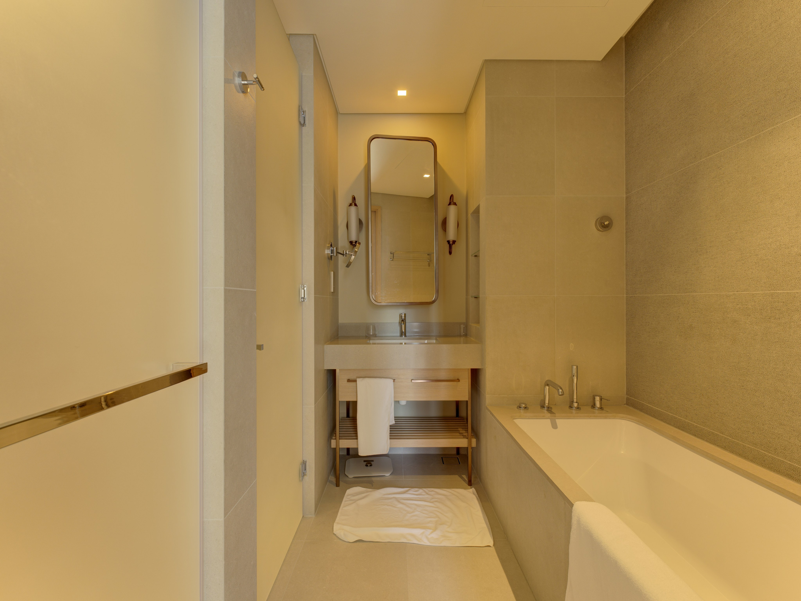 Vida Dubai Mall. Zakhar Leshkov Photo