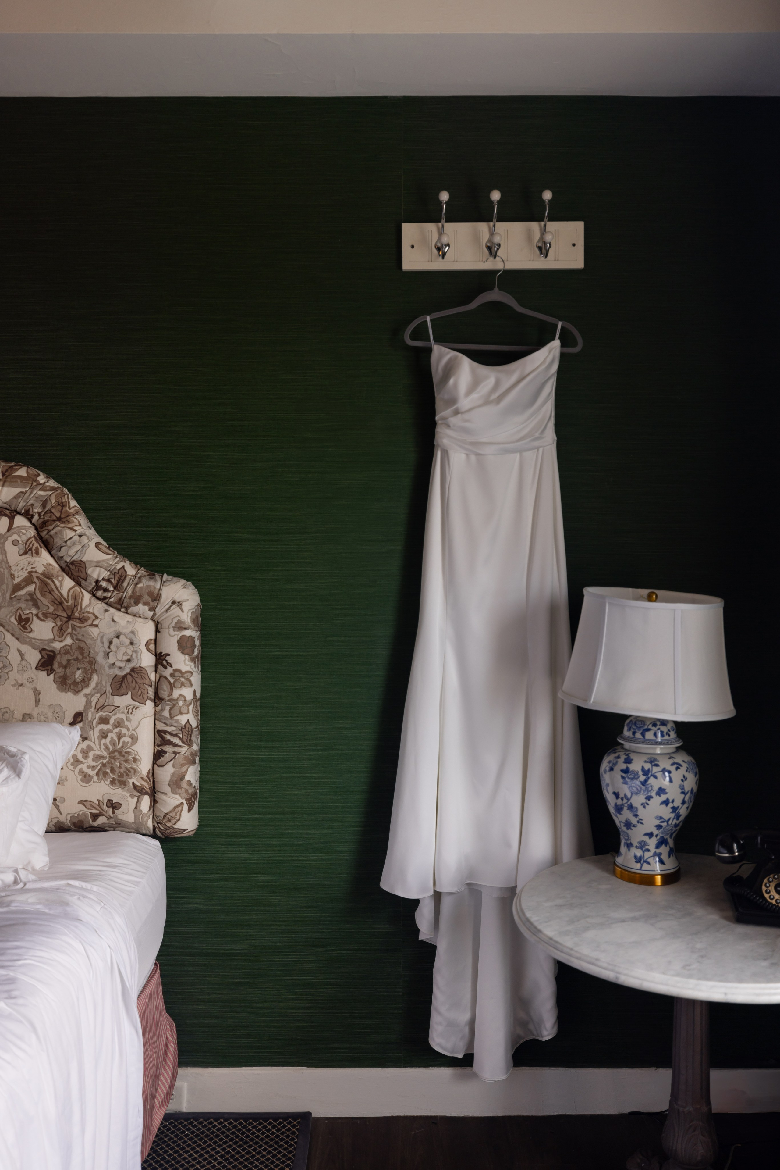 In the Heart of Providence. Rhode Island Wedding Photographer Tati Simpson