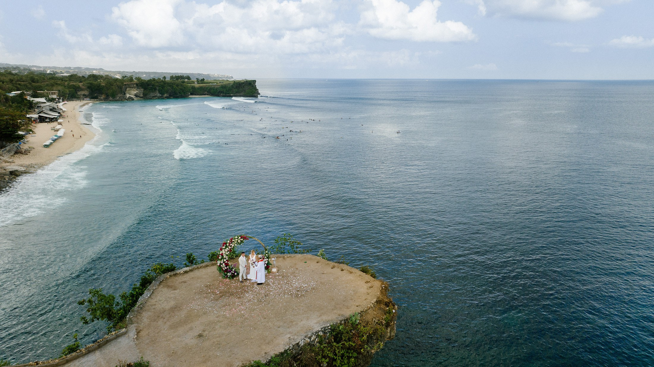 Escape to Bali on a cliff. Get.it.feel — Aesthetic Photography and Videography