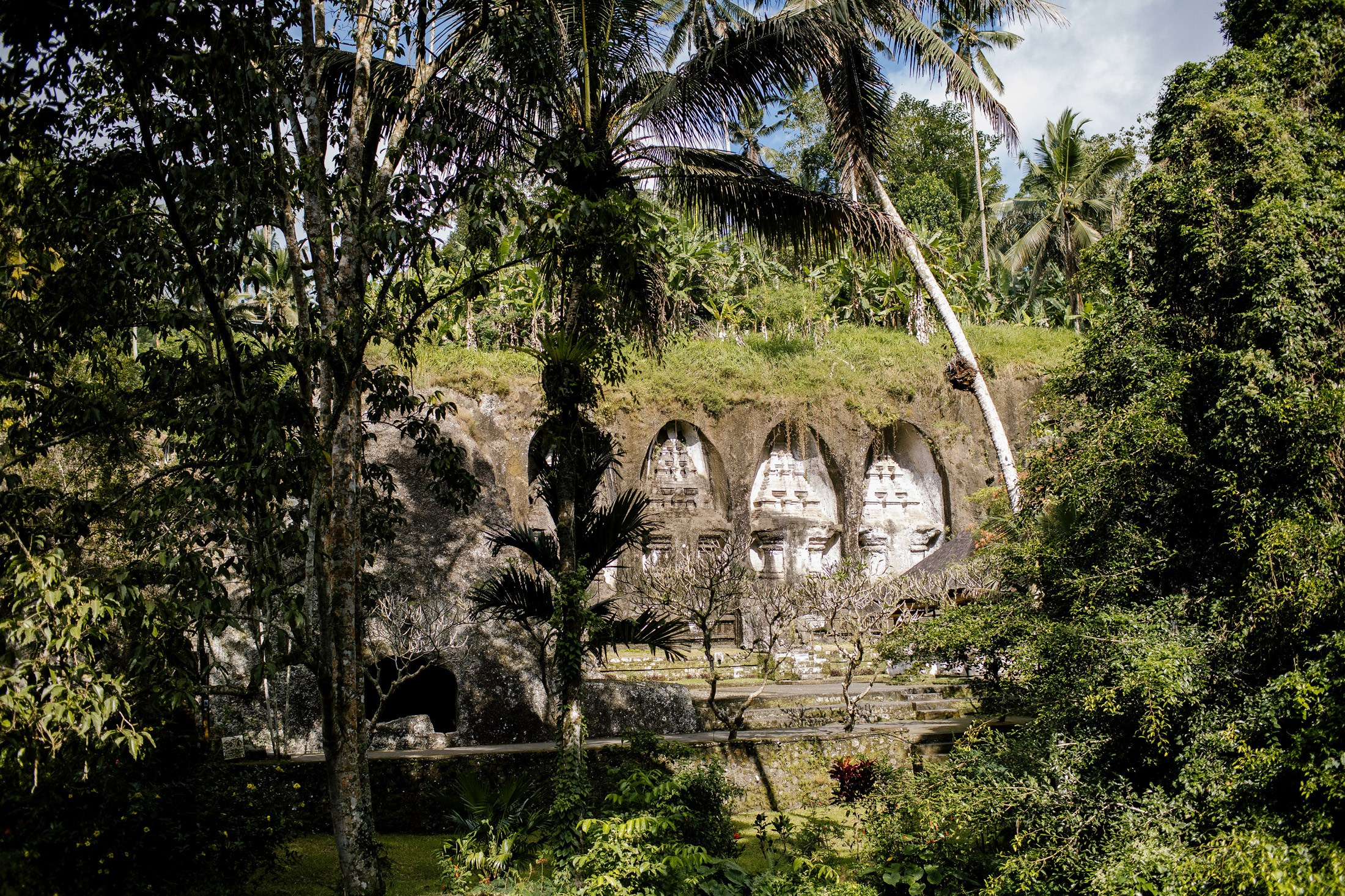 Secret Temple. Getitfeel — Aesthetic Photography and Videography