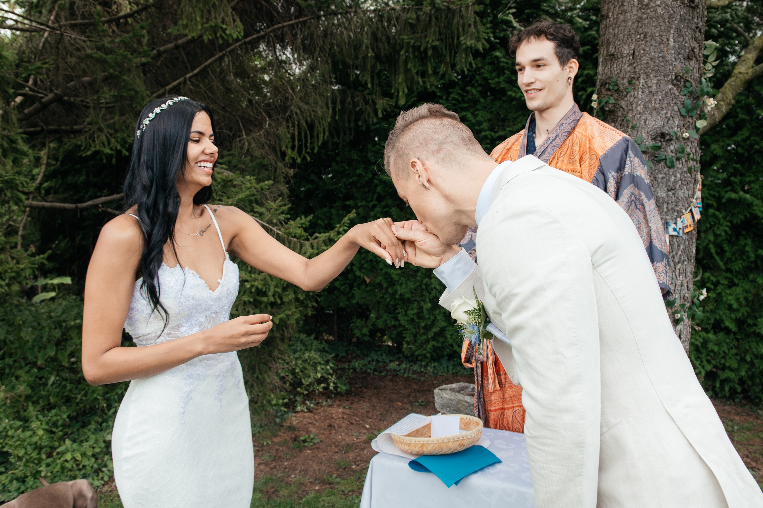 KAIANE & BENJAMIN Meilen, Switzerland. I am Elena Altendorfer. Wedding photographer in Zurich and Switzerland