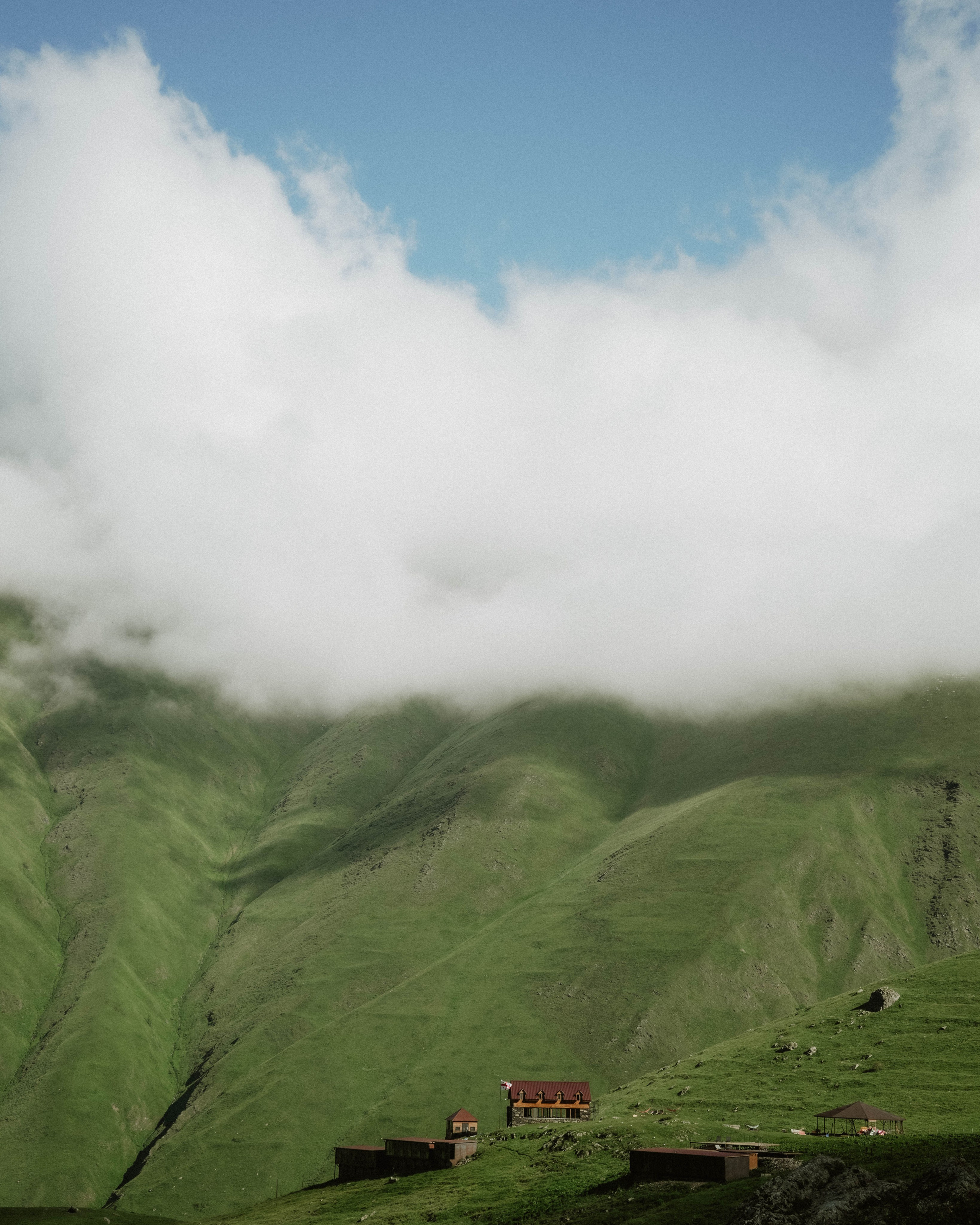 Juta Valley (Hike). Proposal & Wedding Photographer in Georgia | Gudauri & Kazbegi