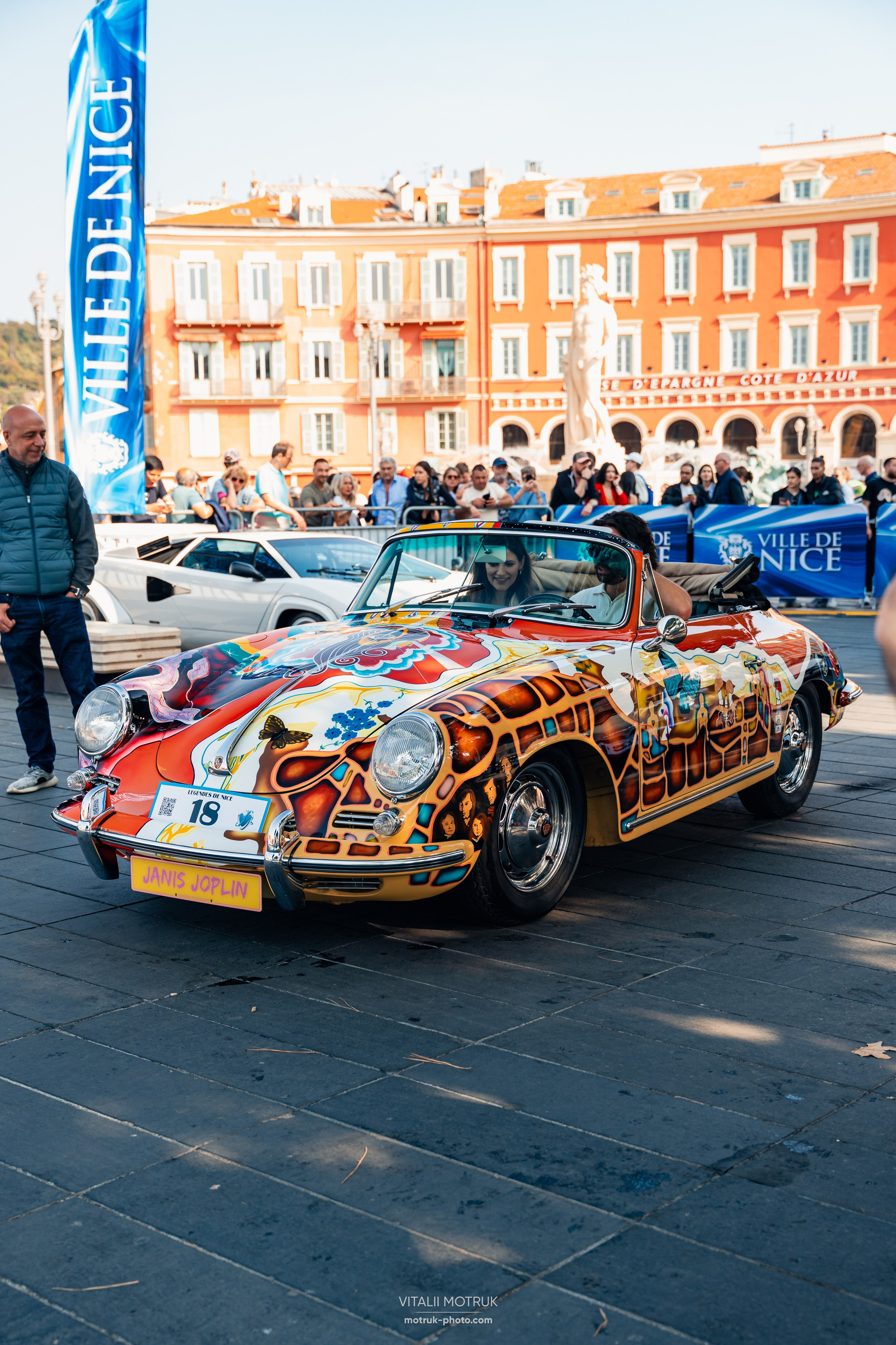 Legends de Nice. Photographe de voitures à Paris — Vitalii Motruk