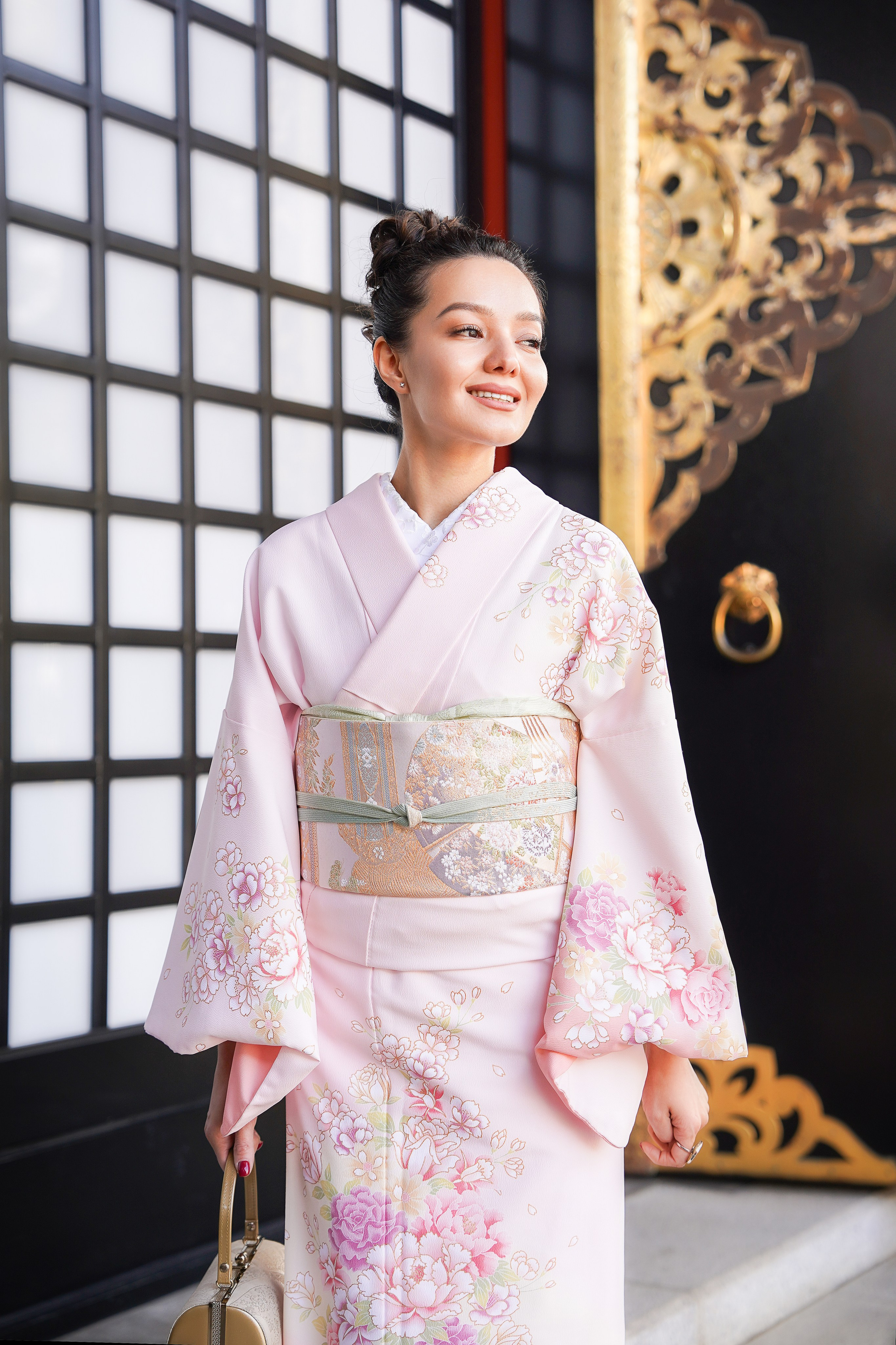 Khusnora. Фотограф в Токио Япония