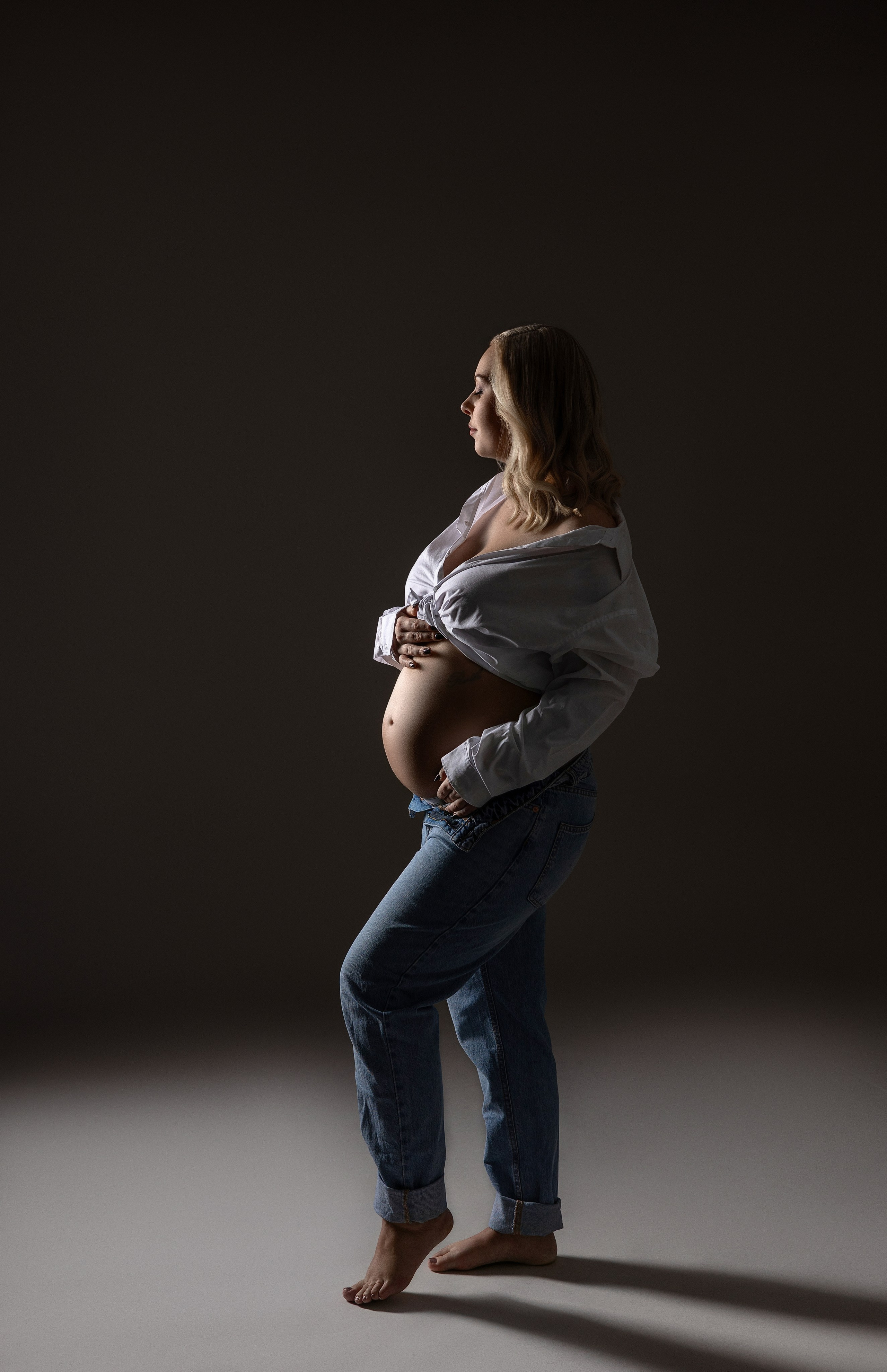 Babybauch. Neugeborene- Schwangerschaft- und Kinder Fotografin in Lehre