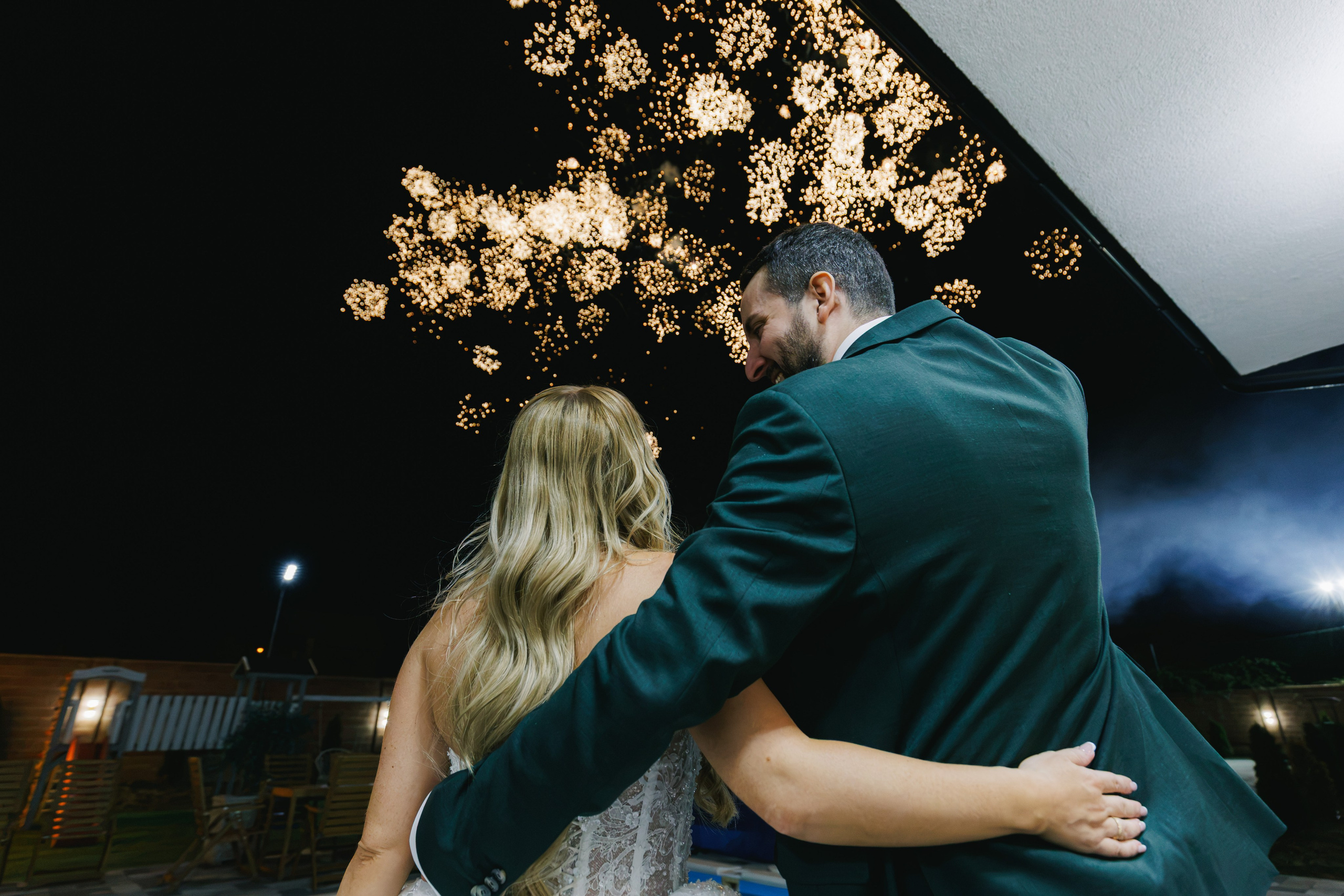 Tanja i Atanasios — Venčanje u hramu Svetog Save — Villa Avala S. Milan Lukovic professional wedding photographer