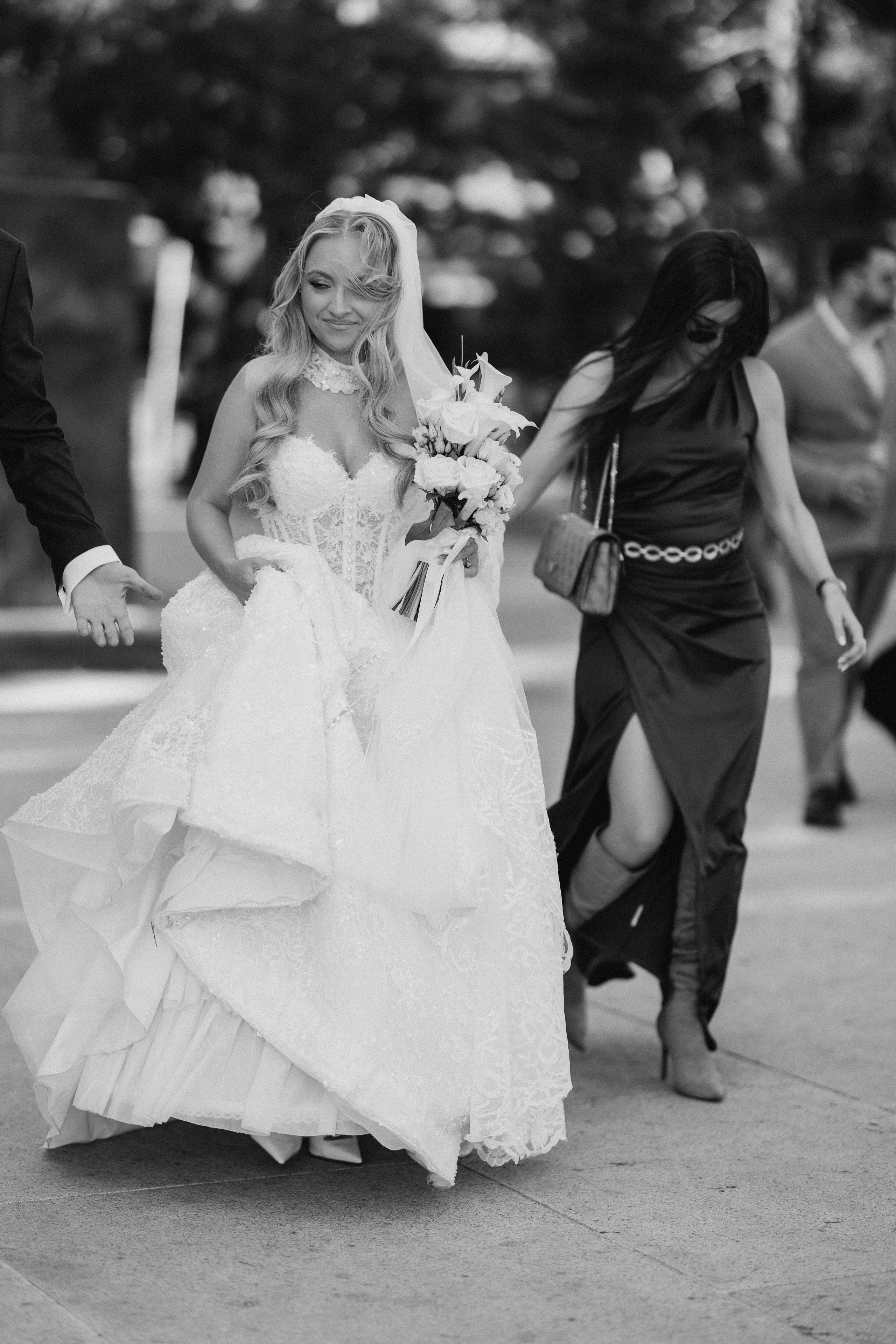 Tanja i Atanasios — Venčanje u hramu Svetog Save — Villa Avala S. Milan Lukovic professional wedding photographer
