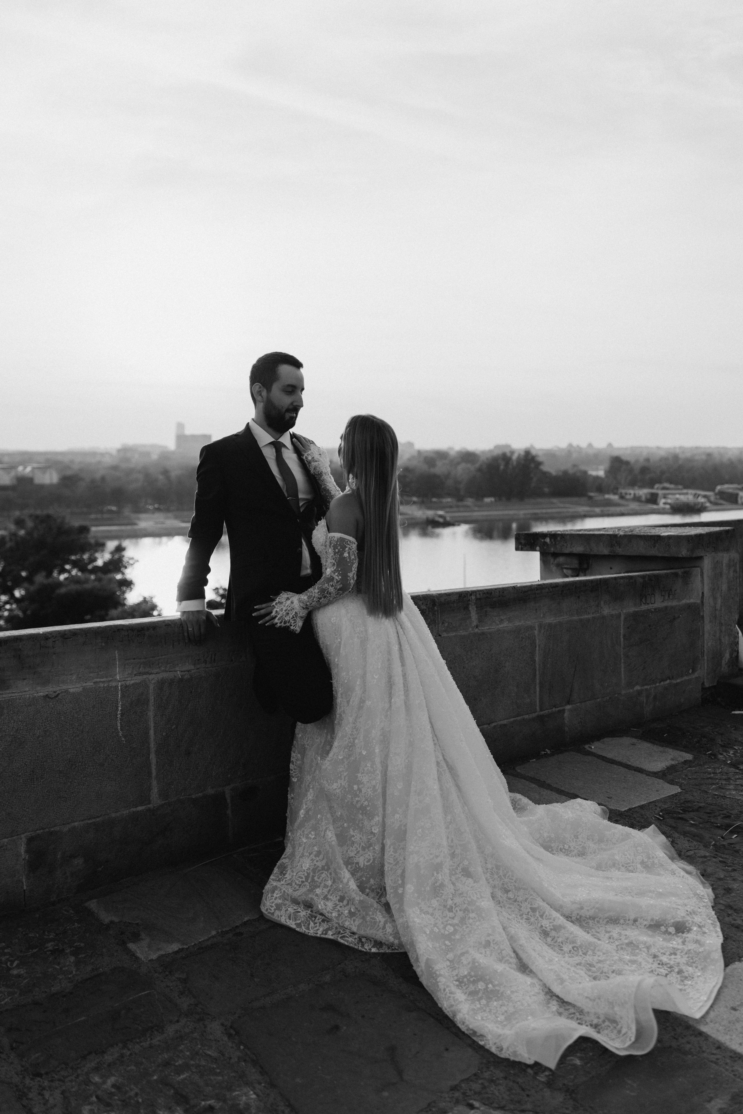 Tanja i Atanasios — Venčanje u hramu Svetog Save — Villa Avala S. Milan Lukovic professional wedding photographer