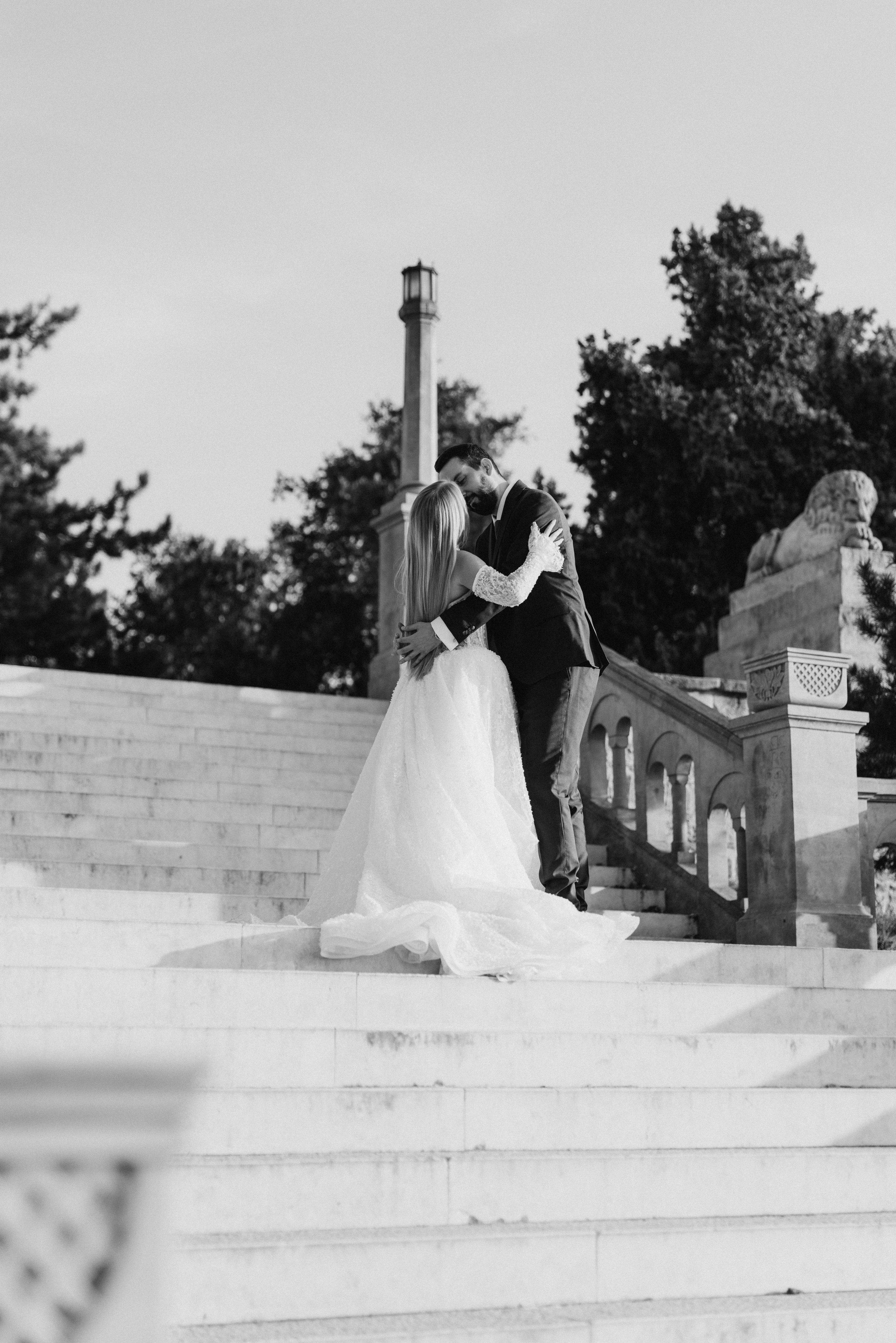 Tanja i Atanasios — Venčanje u hramu Svetog Save — Villa Avala S. Milan Lukovic professional wedding photographer