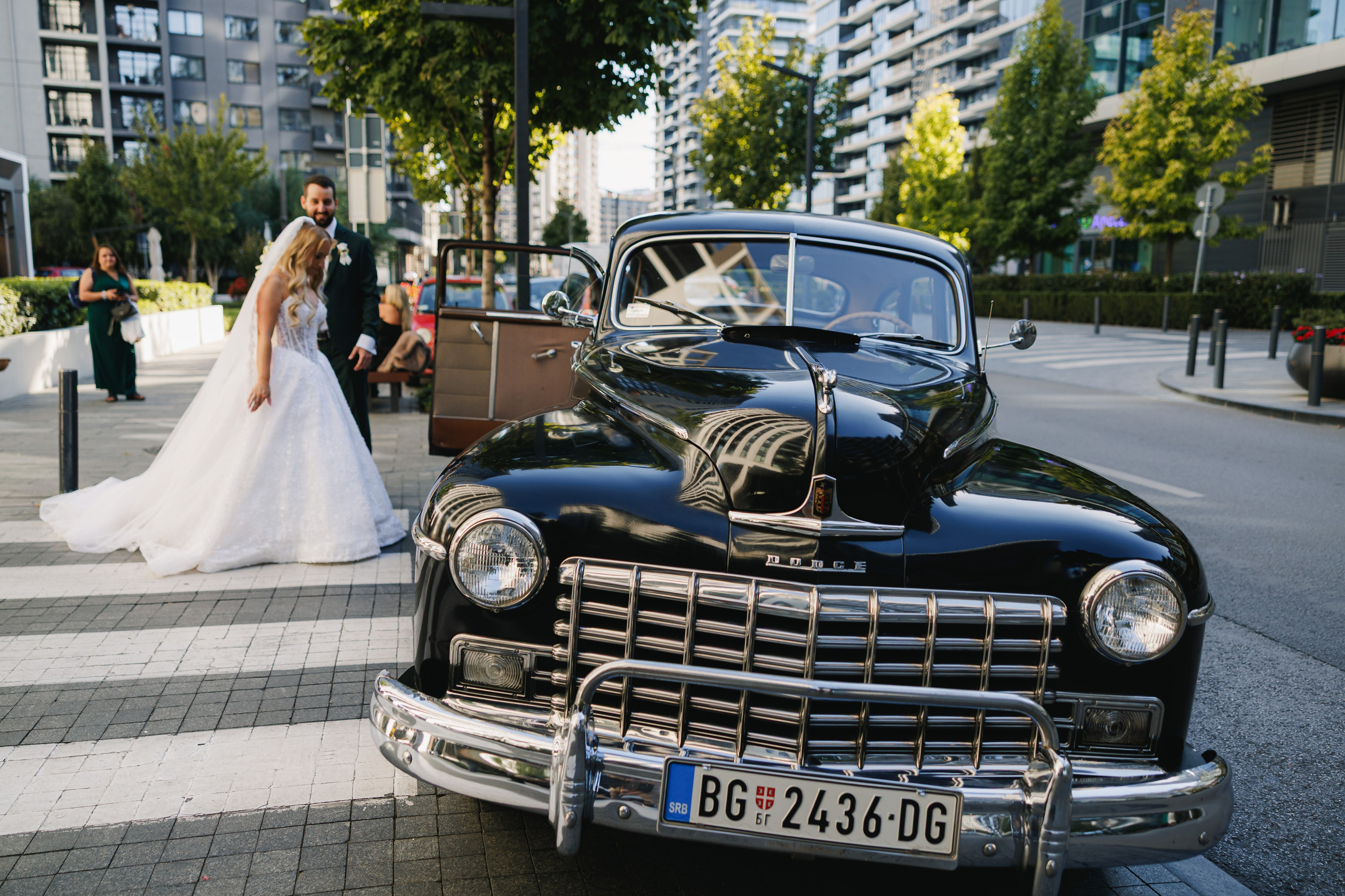 Tanja i Atanasios — Venčanje u hramu Svetog Save — Villa Avala S. Milan Lukovic professional wedding photographer
