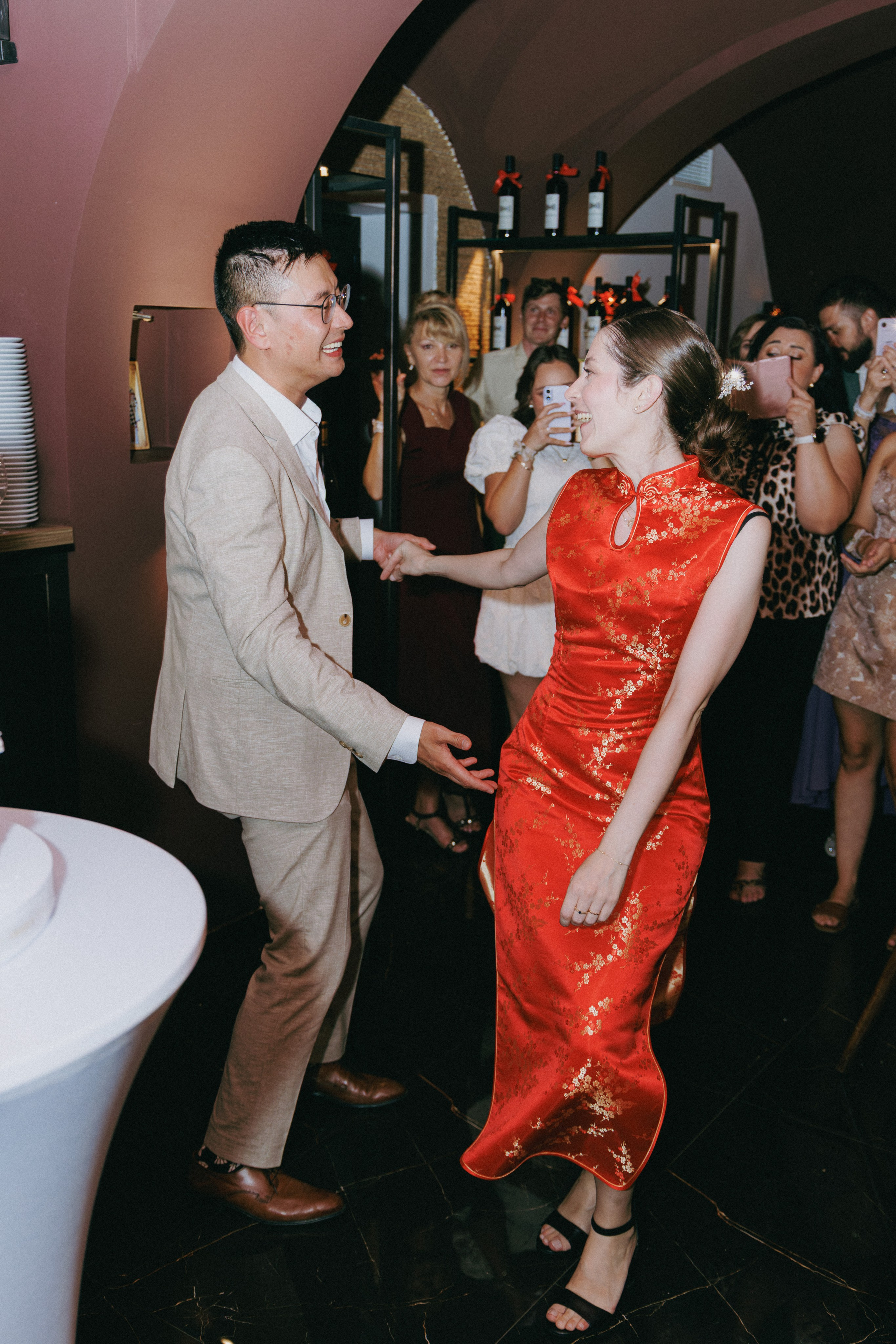 Danica i Charley - Venčanje u Novom Sadu, restoran Kruna Petrovaradin. Fotografisanje venčanja - Milan Luković