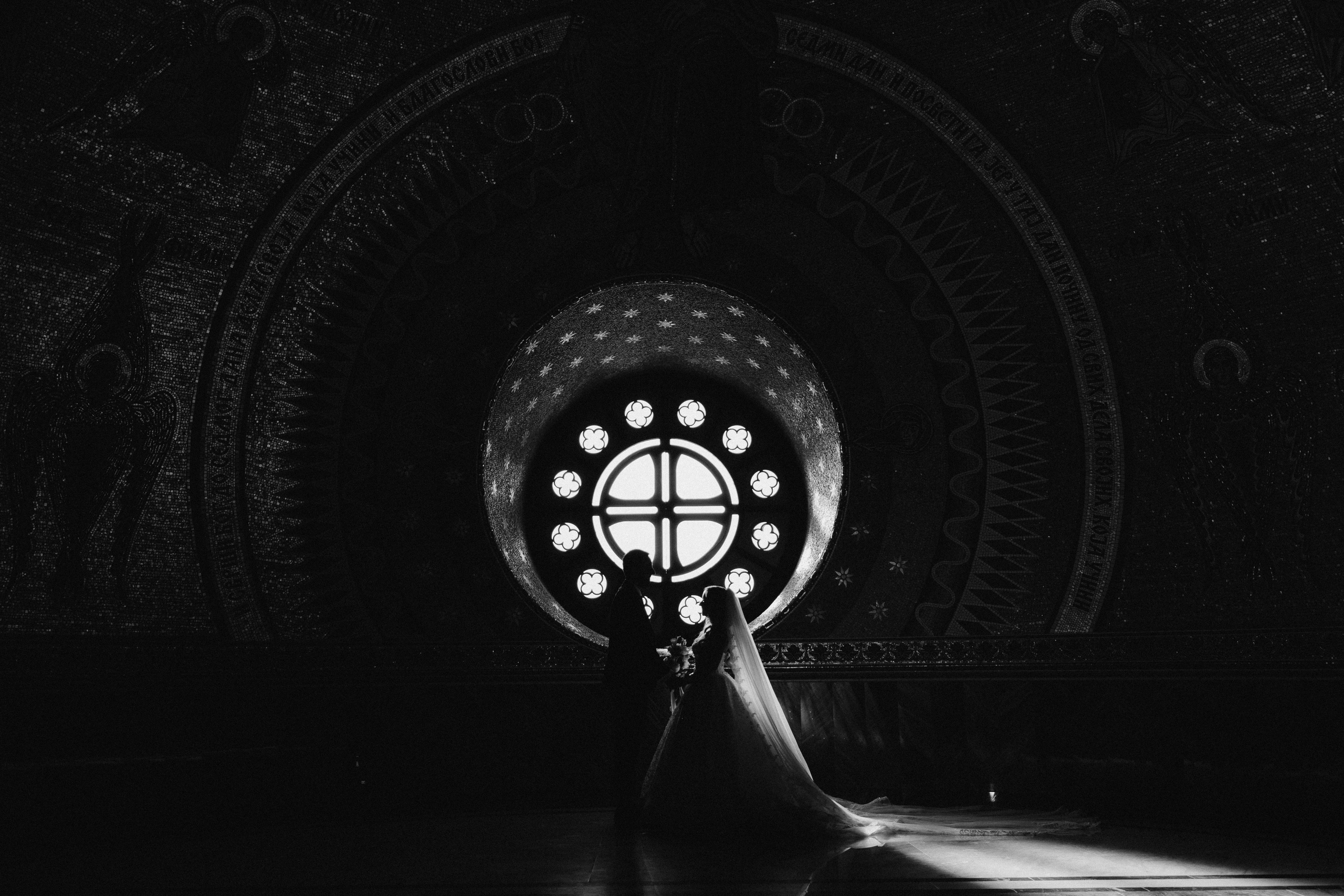 Tanja i Atanasios — Venčanje u hramu Svetog Save — Villa Avala S. Milan Lukovic professional wedding photographer