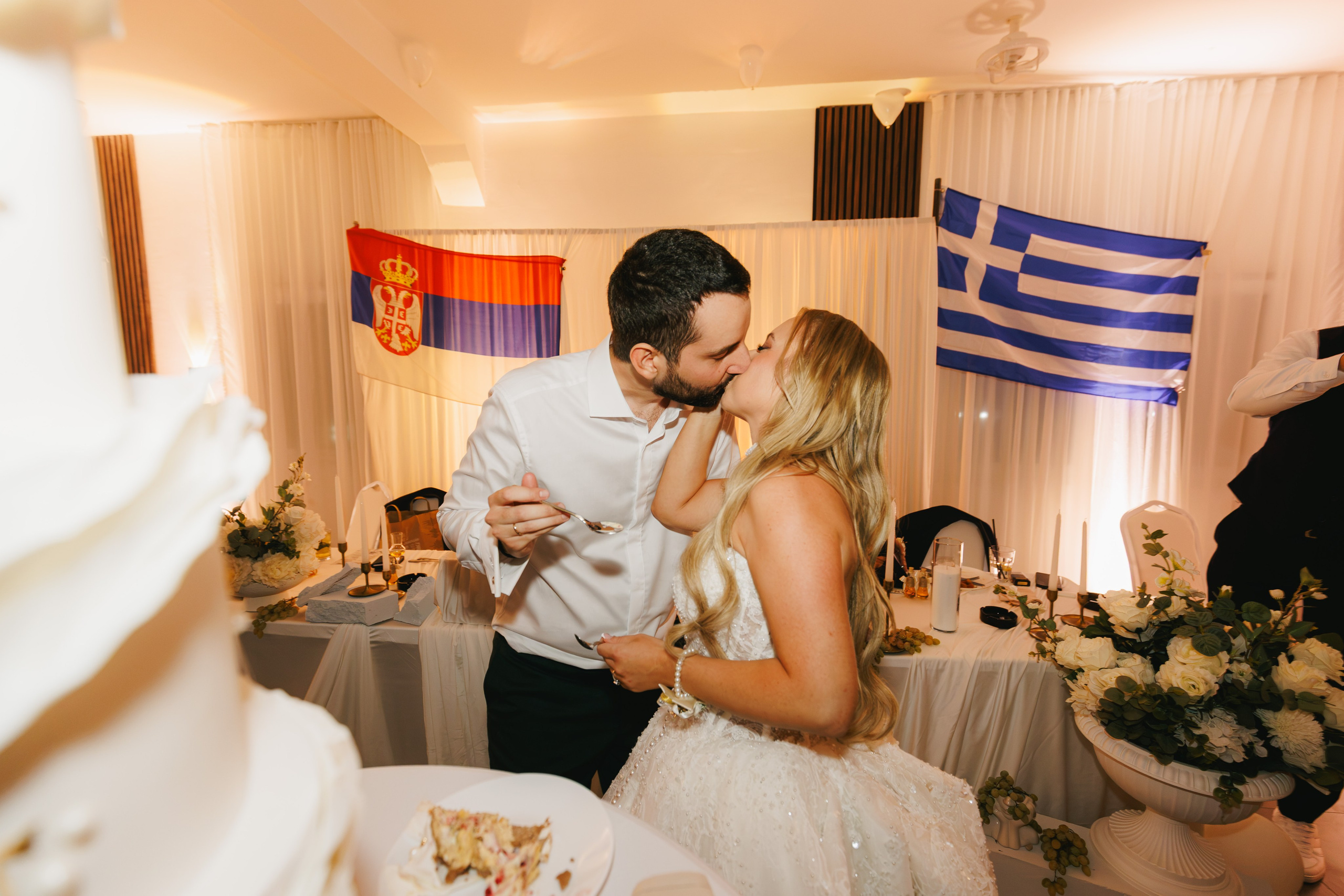 Tanja i Atanasios — Venčanje u hramu Svetog Save — Villa Avala S. Milan Lukovic professional wedding photographer