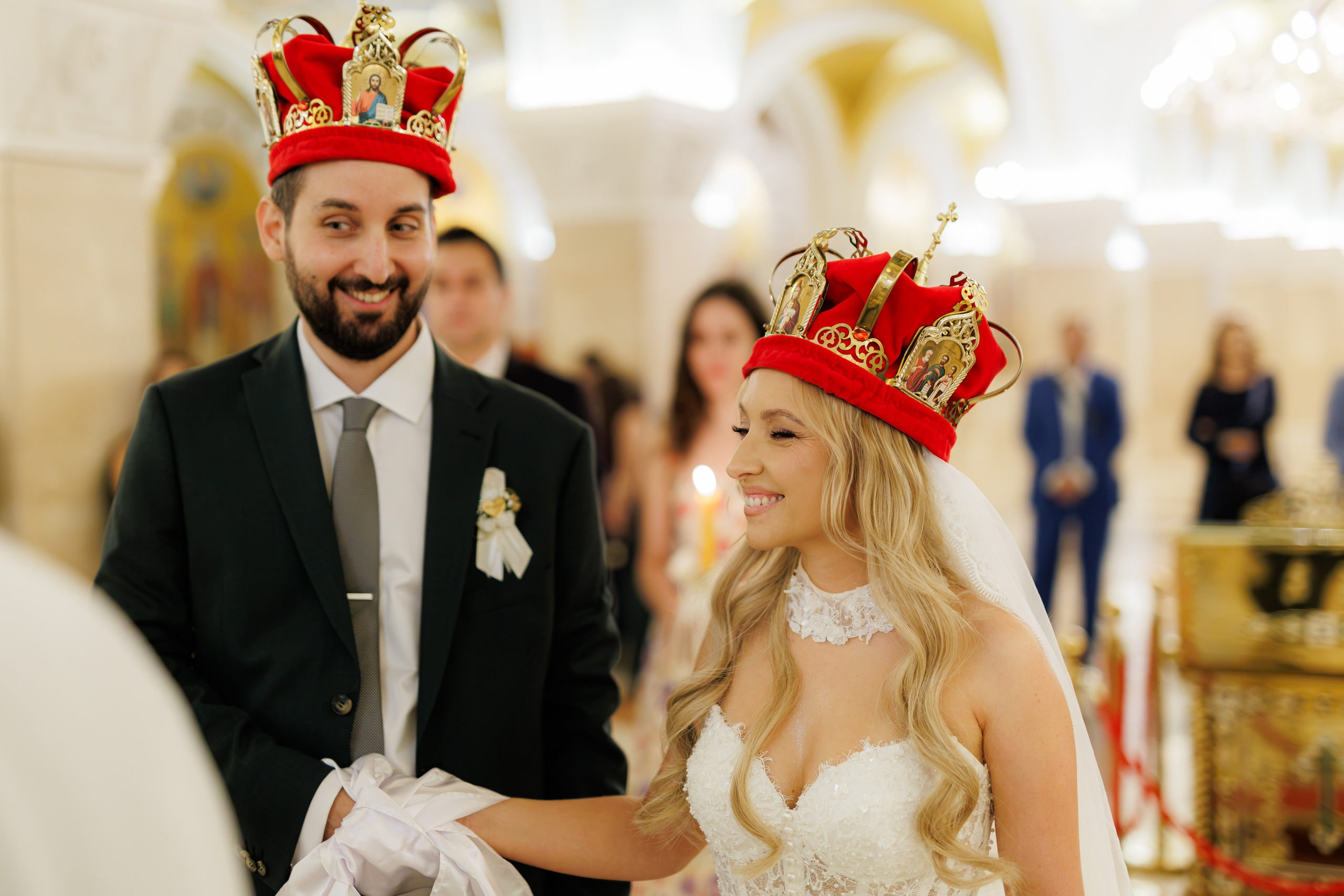 Tanja i Atanasios — Venčanje u hramu Svetog Save — Villa Avala S. Milan Lukovic professional wedding photographer