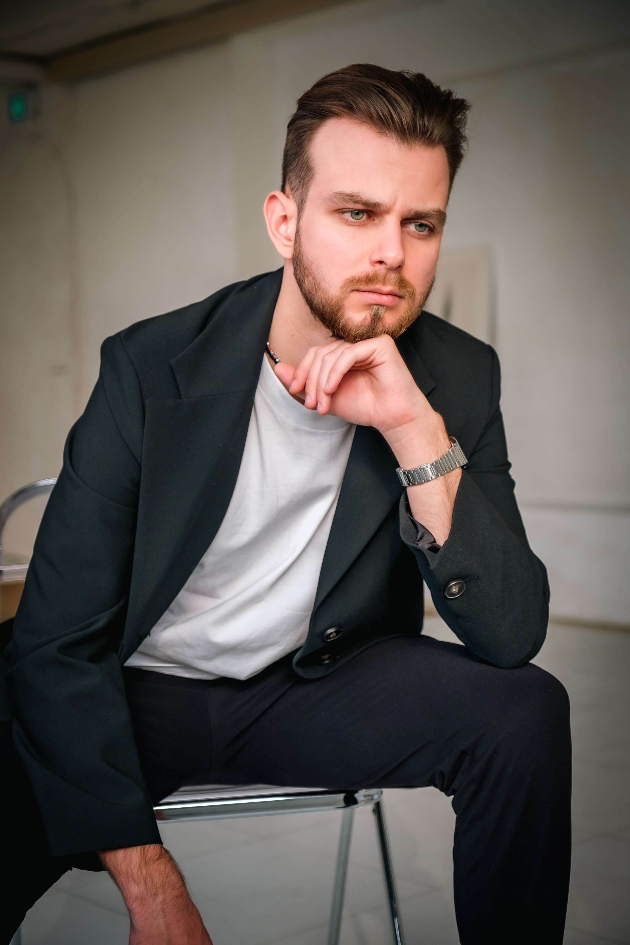 Men studio photography. Photographer in Seoul Dobrokvashina Natalya