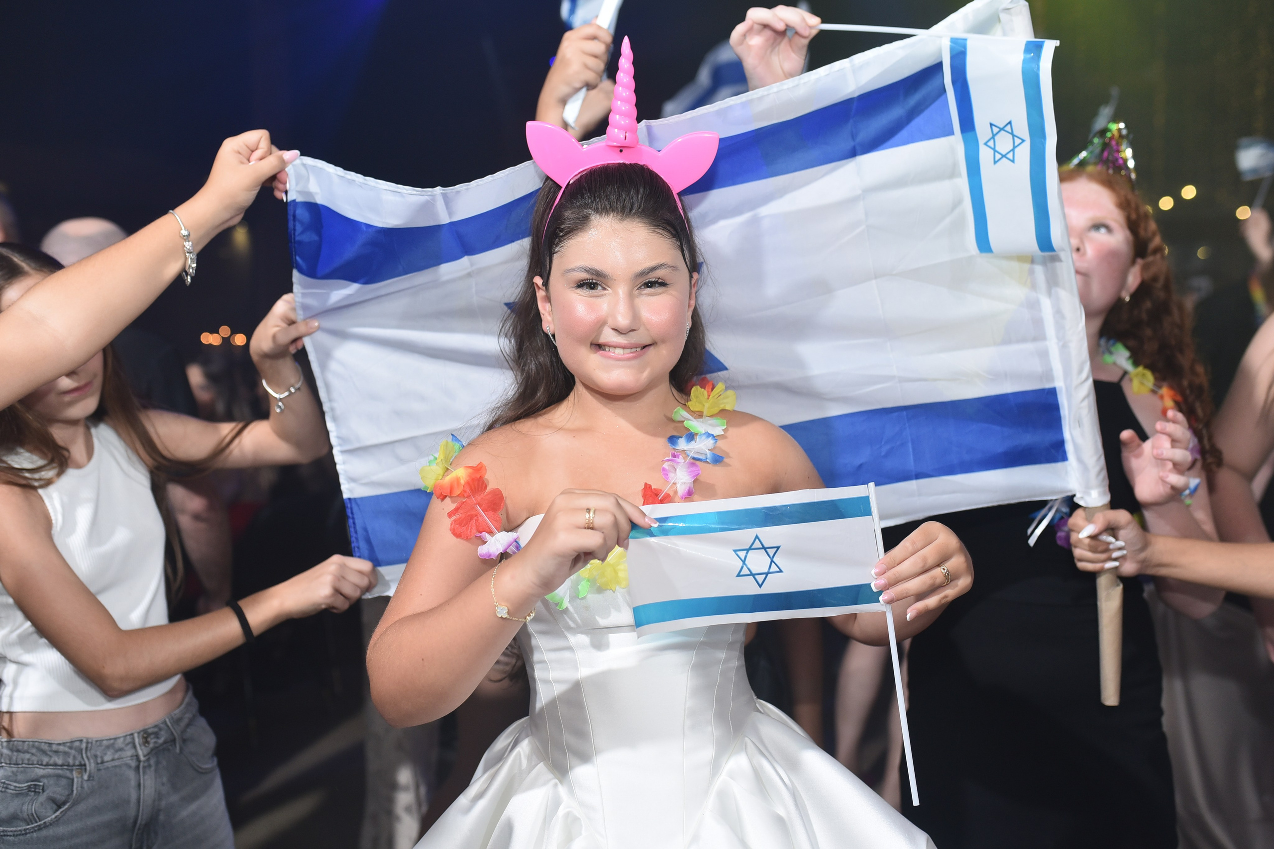 Bat Mitzvah Evelin. Wedding and events photographers Studio Shalom