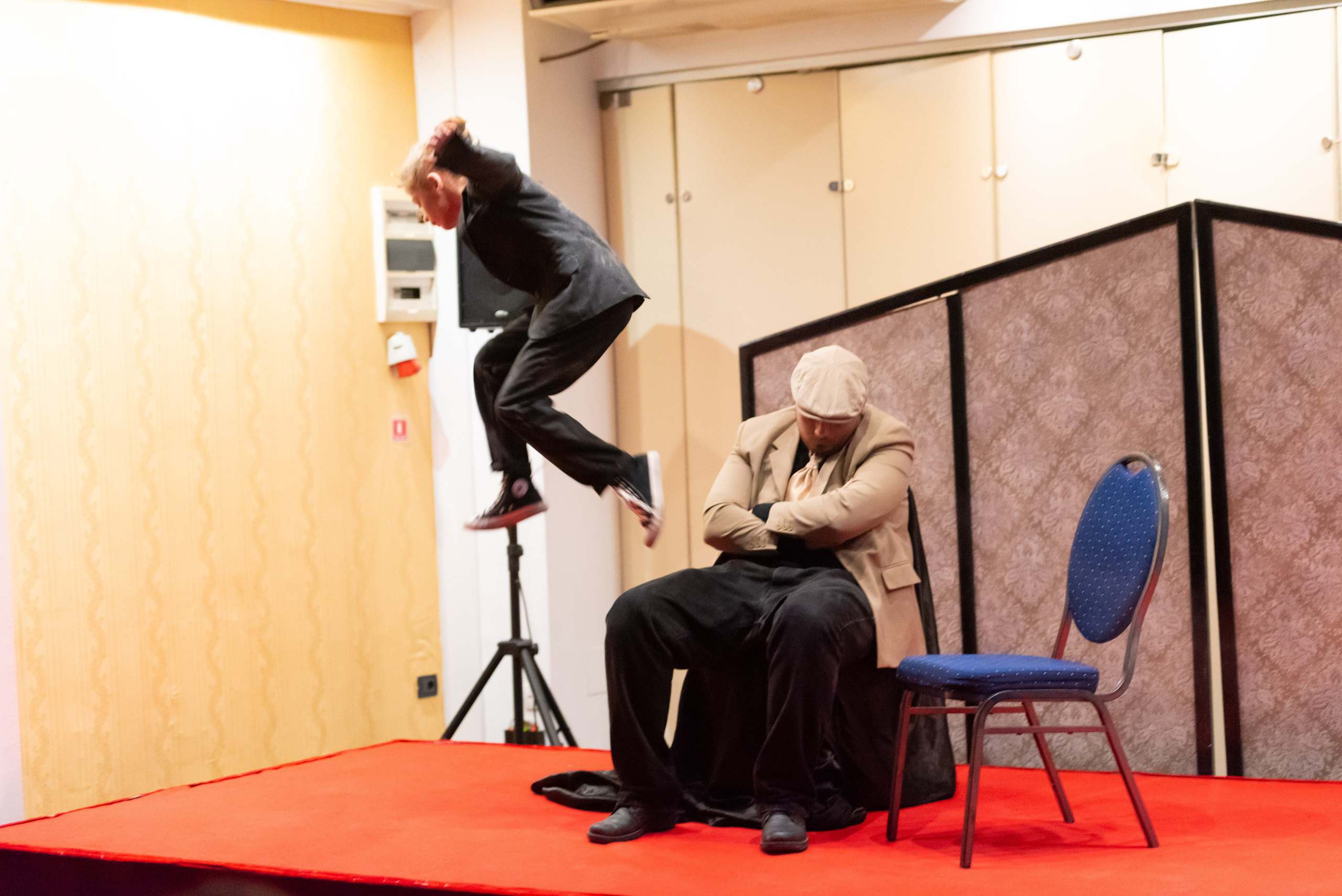 Fotograf de teatru, fotografie de teatru, fotografie industriala, povestea unei artiste, spectacol de teatru, fotografia de teatru, teatru si fotografia, atelier teatru, Art Fairs, foto business, pret fotograf corporate, Servicii Profesionale pentru Evenimente de Business, Portrete business, fotografii pentru evenimente organizate de companii, piesa de teatru