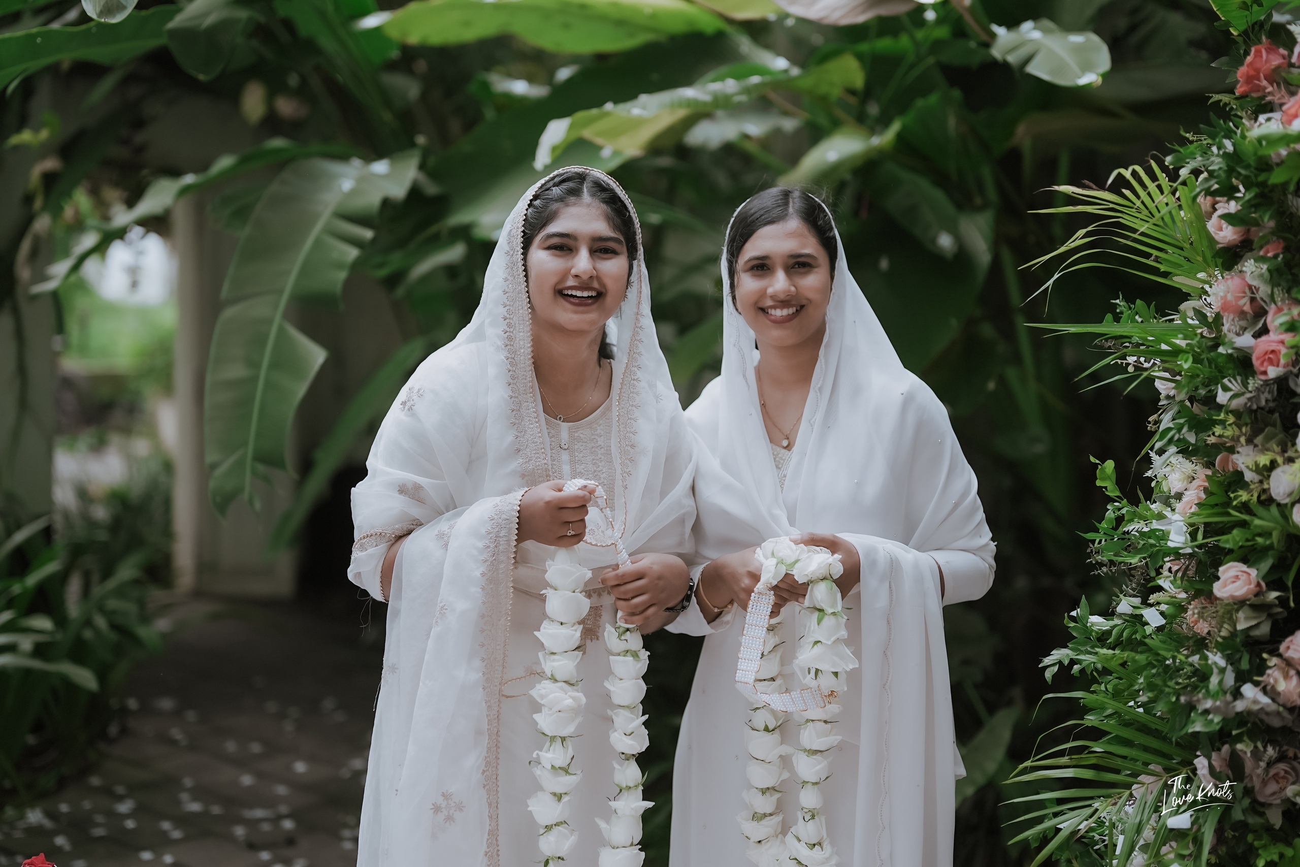 SHIBIL / RISLA. Theloveknots