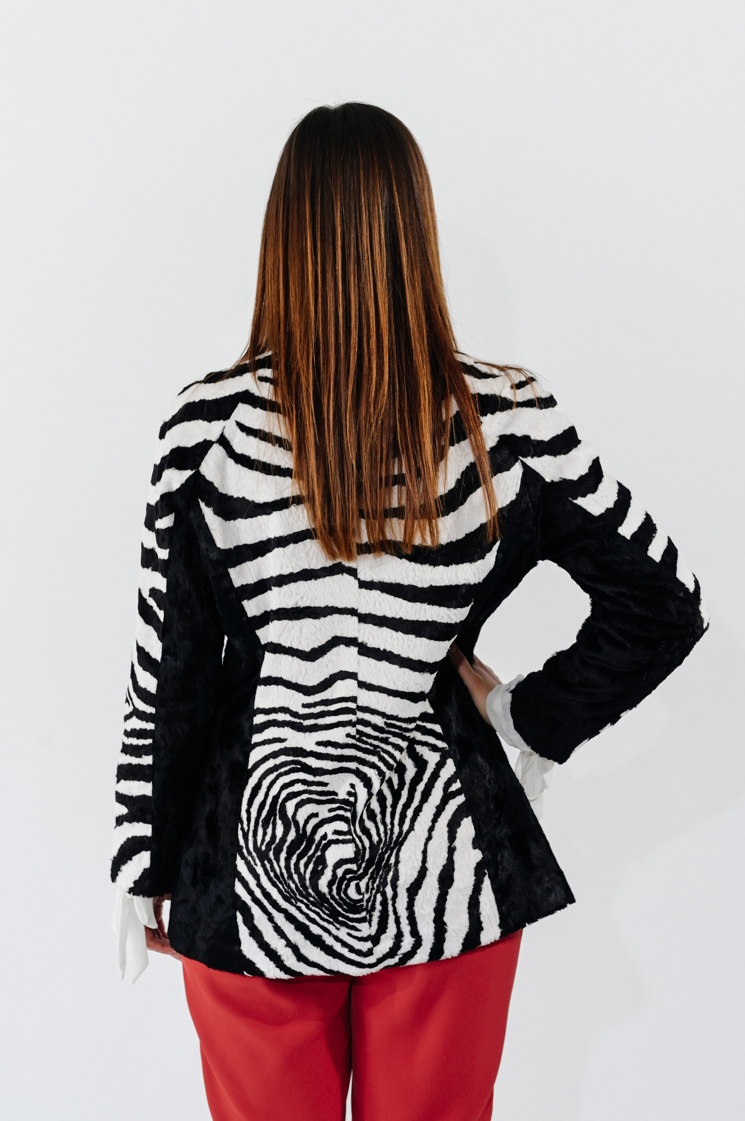 Trenci. Designer vestimentar: elaborarea, proiectarea și confectionare…