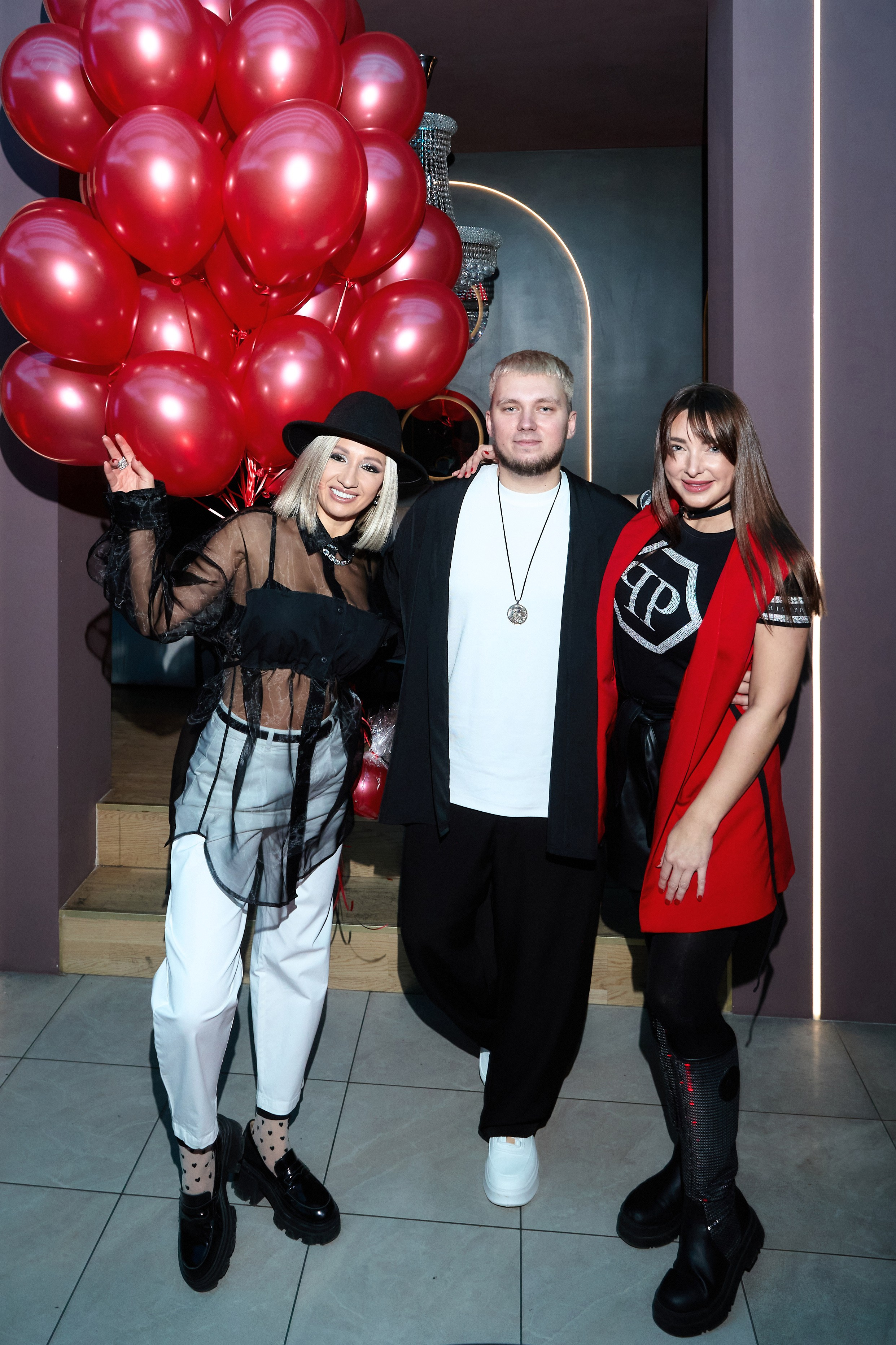 Birthday in the club. Свадебный и семейный фотограф в Риге Игорь Давидович