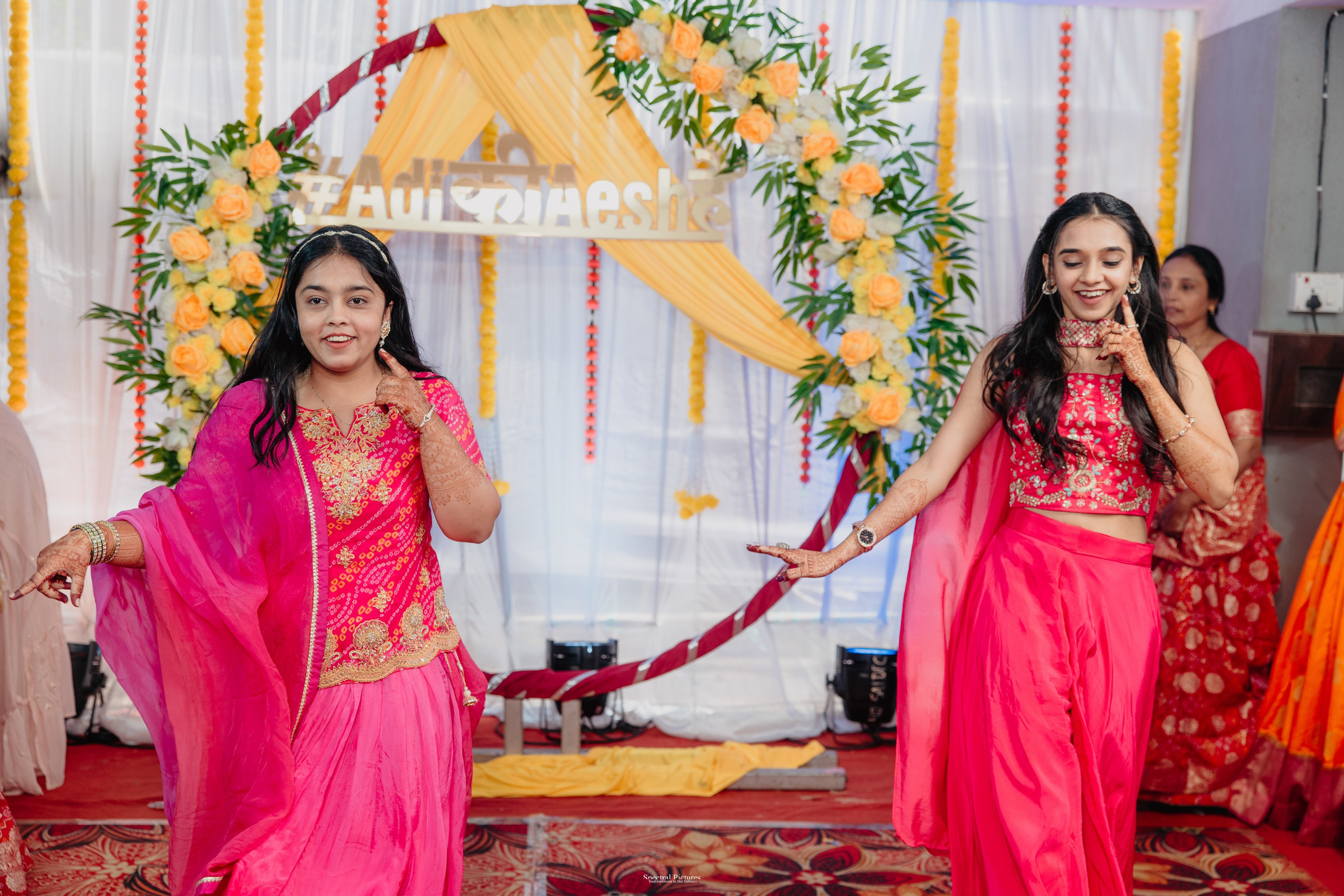 #ADIकीAESHहै