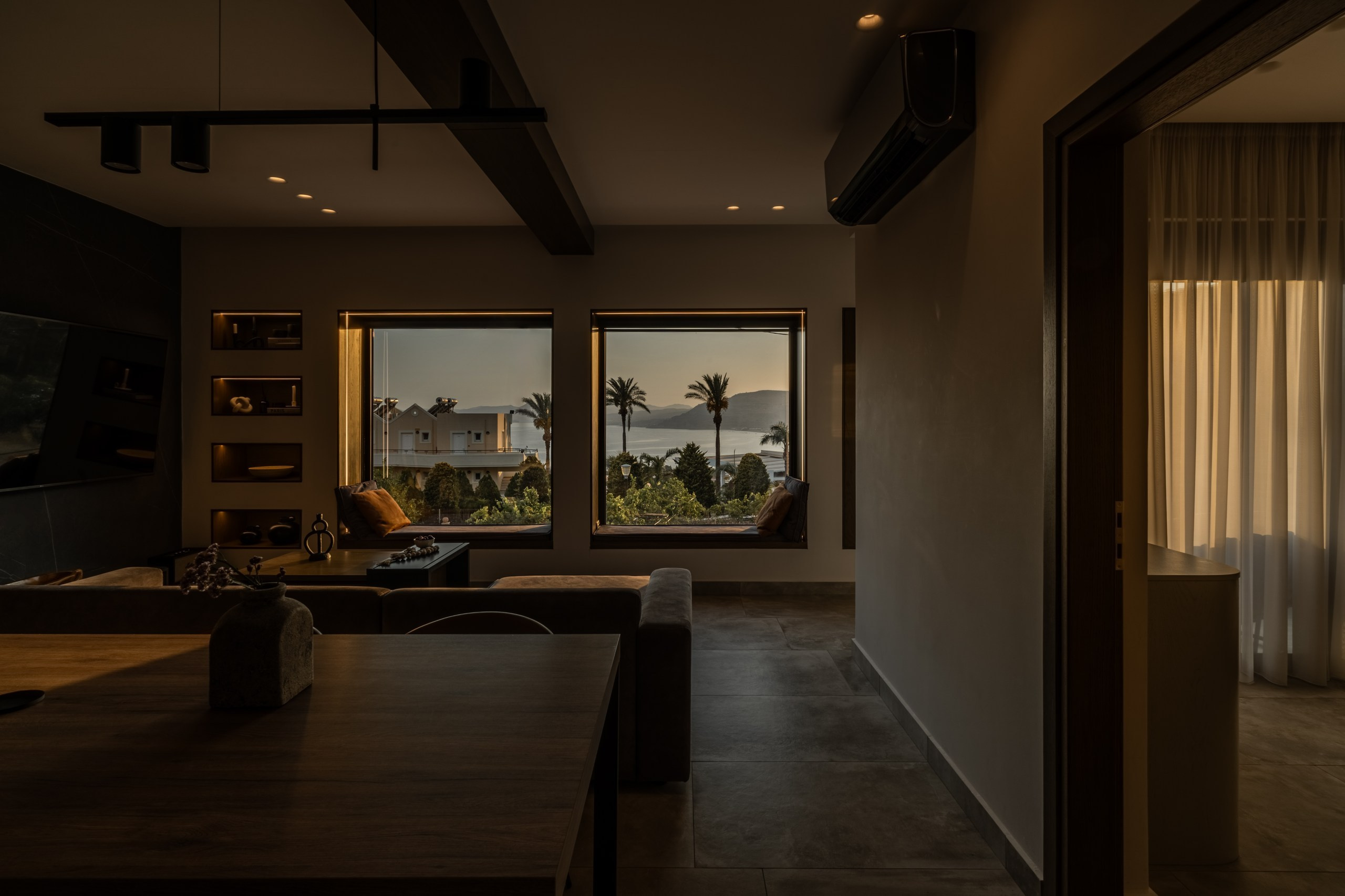 Idomenea Interior. Photo & Videos