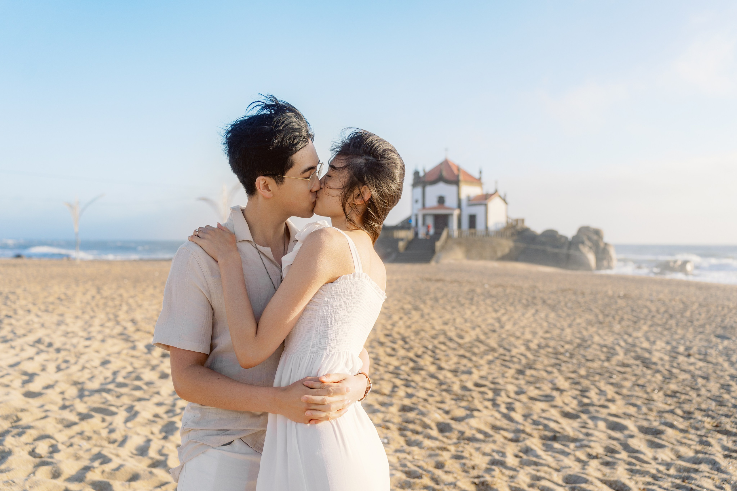PROPOSAL NEAR CAPELA DO SENHOR DA PEDRA. Photo and video shoots, photo tours in Portugal — WePortugal