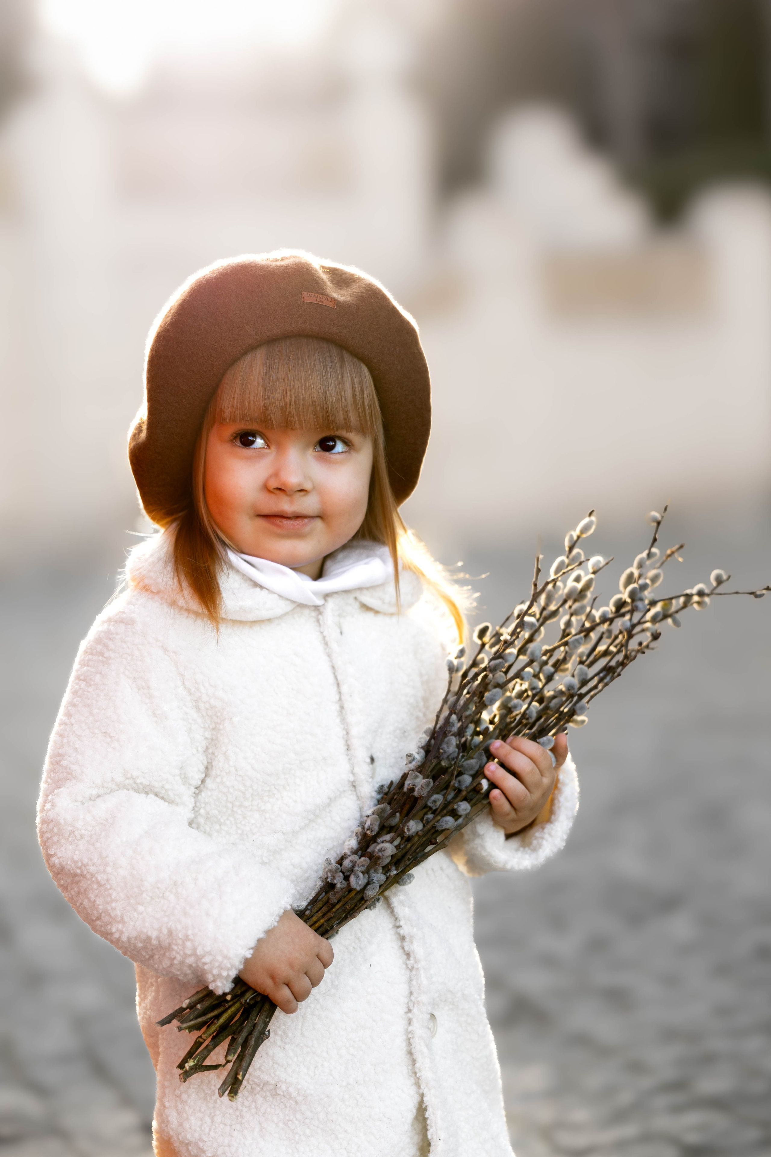 Фотосессия ребенка в вербное воскресенье. Семейный фотограф в Кишиневе, Молдова Врабий Ольга