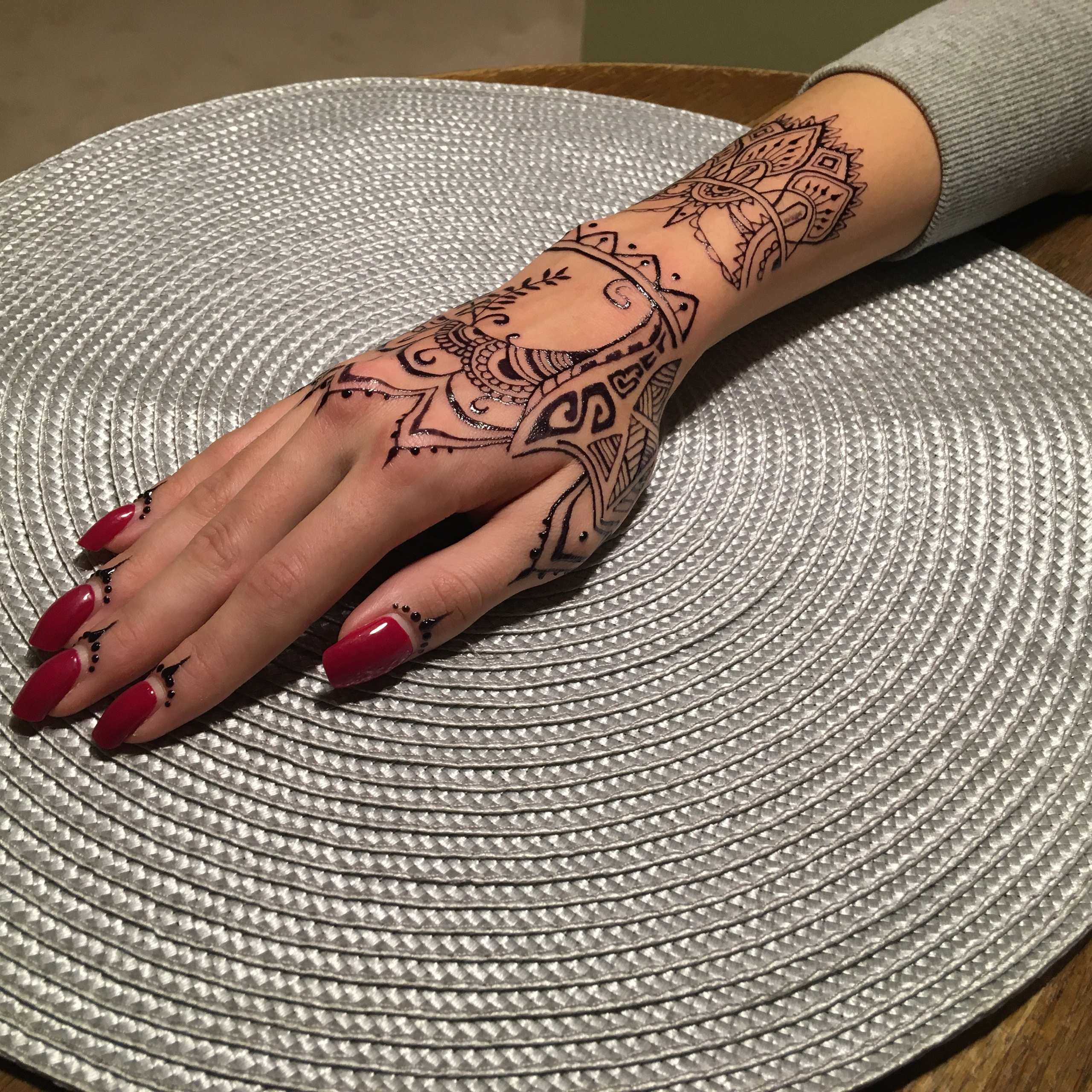 Kanapotrfolio. Numerologija. Nevrografika. Delavnice