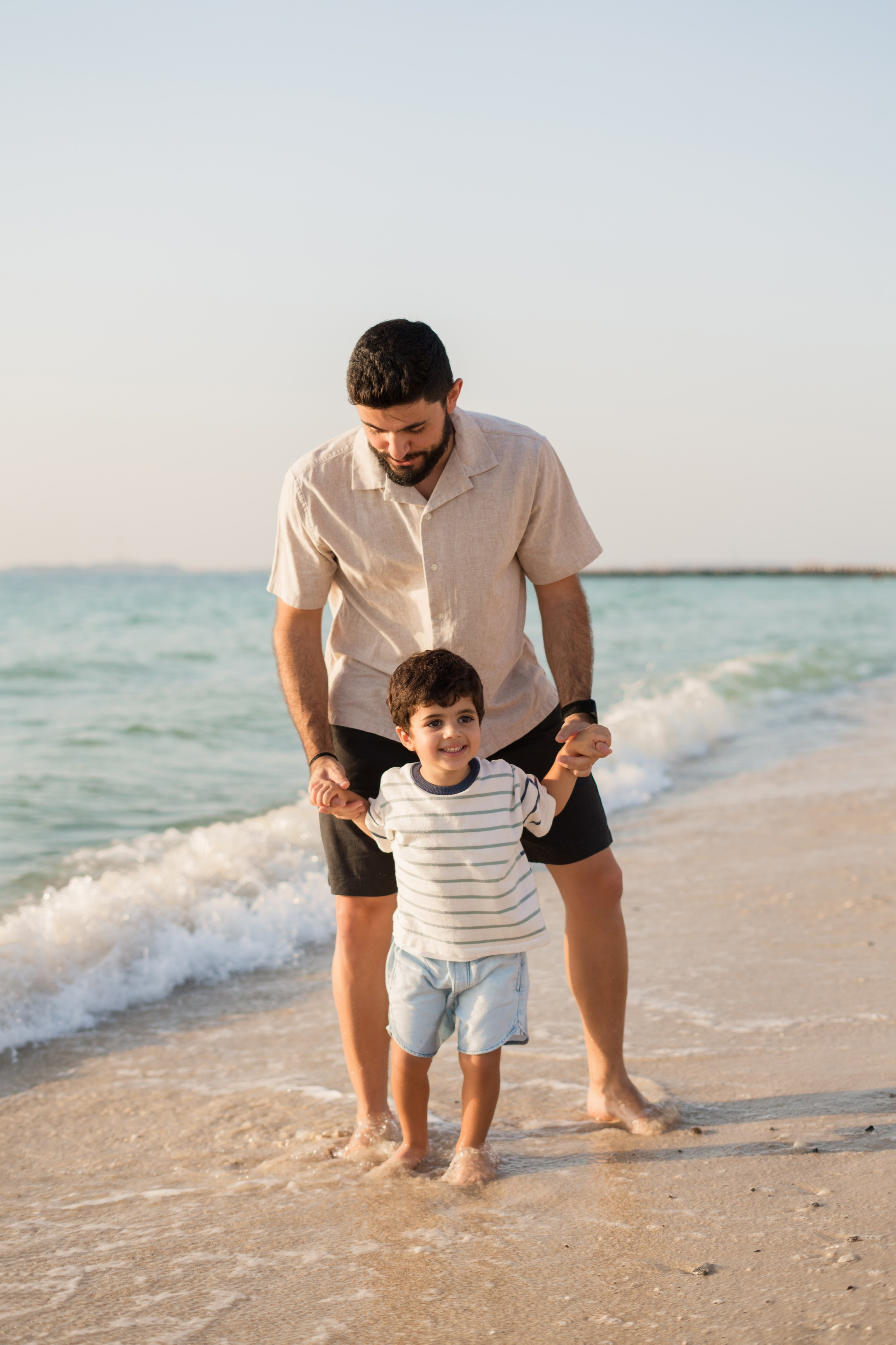 Beach fun family time. Angela Iakovleva — Family Photographer in Dubai