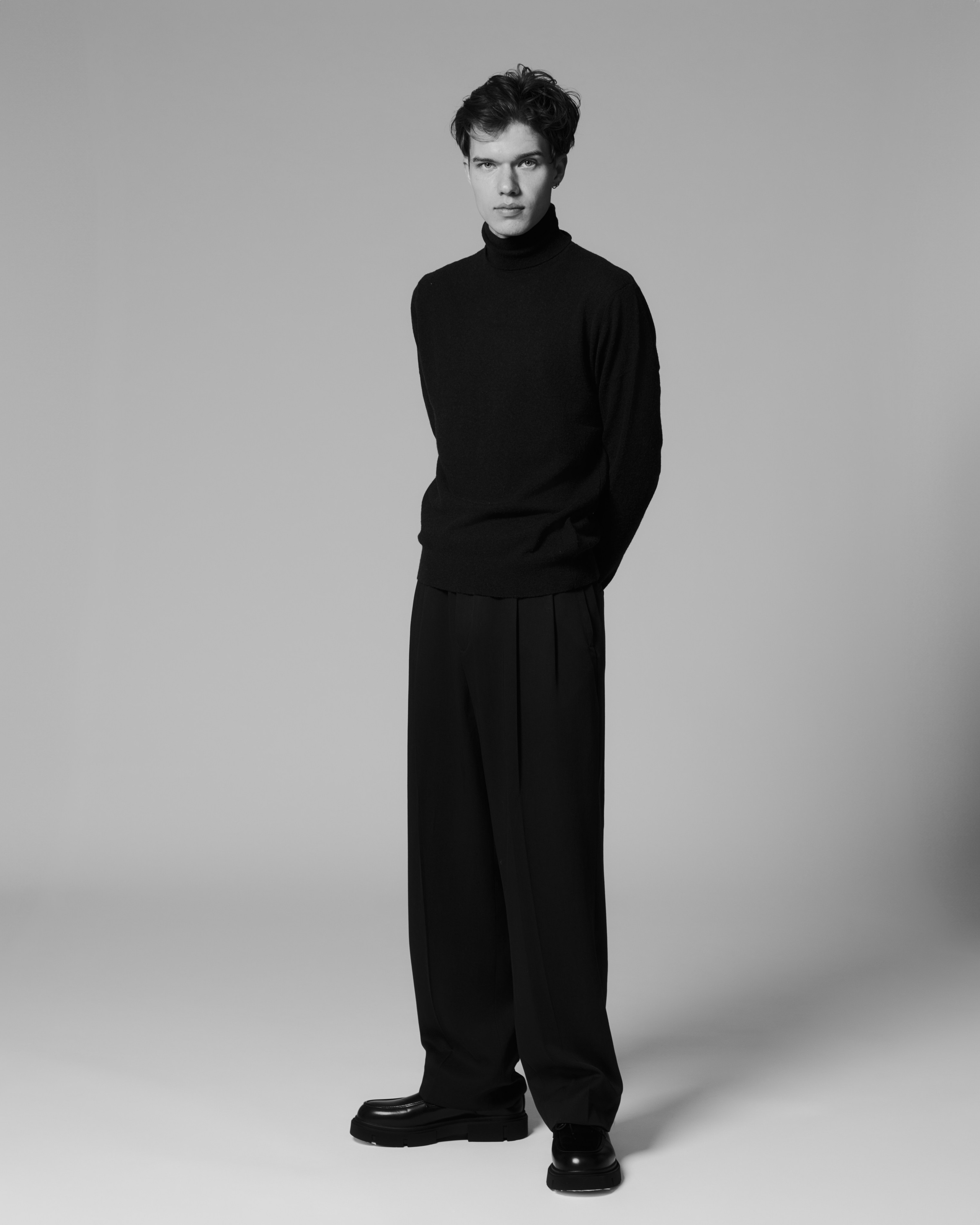 Model Test. Commercial photographer in Prague Razmaev Vadim