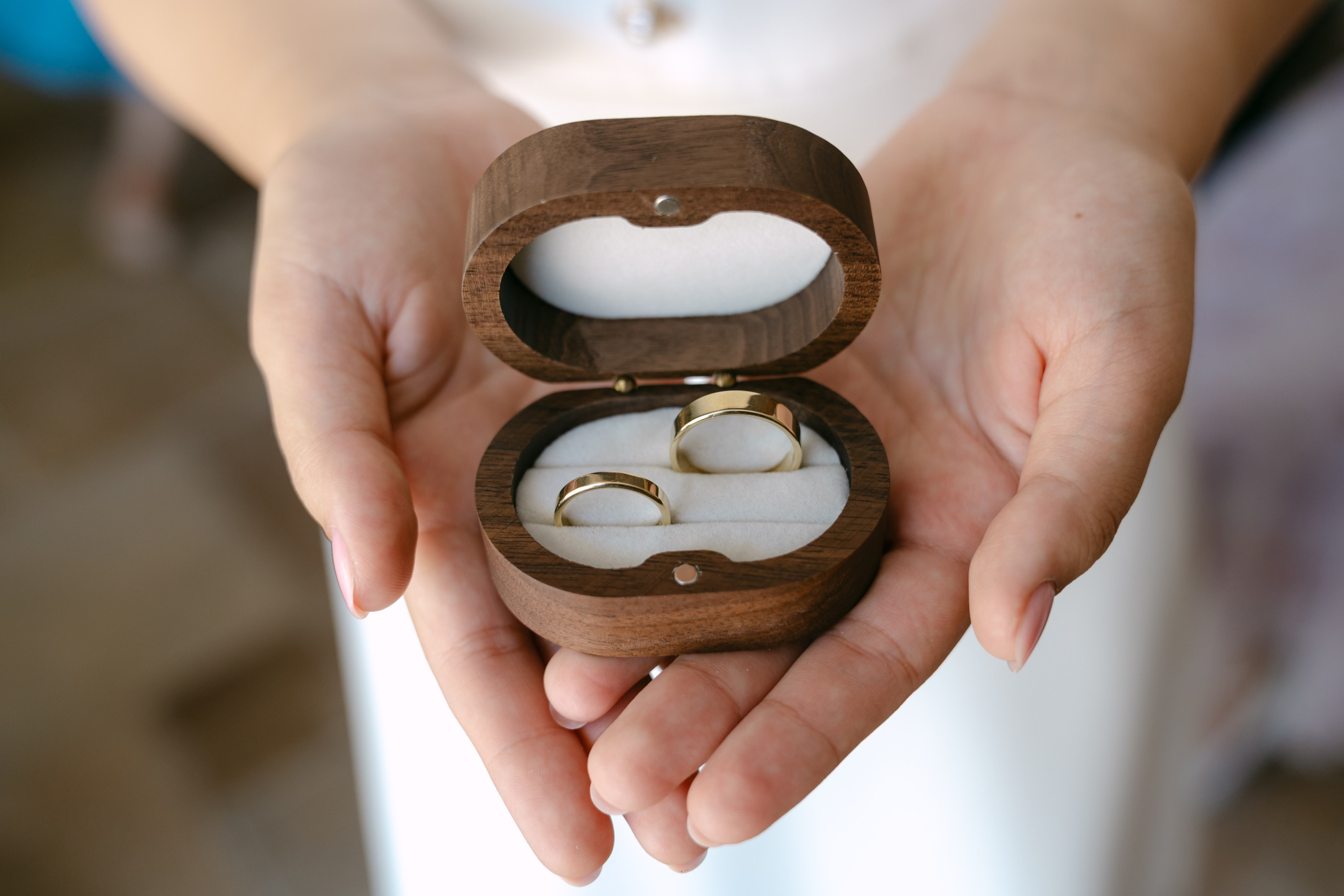 Analisa | Constantin. Gabrielacojocariu.com