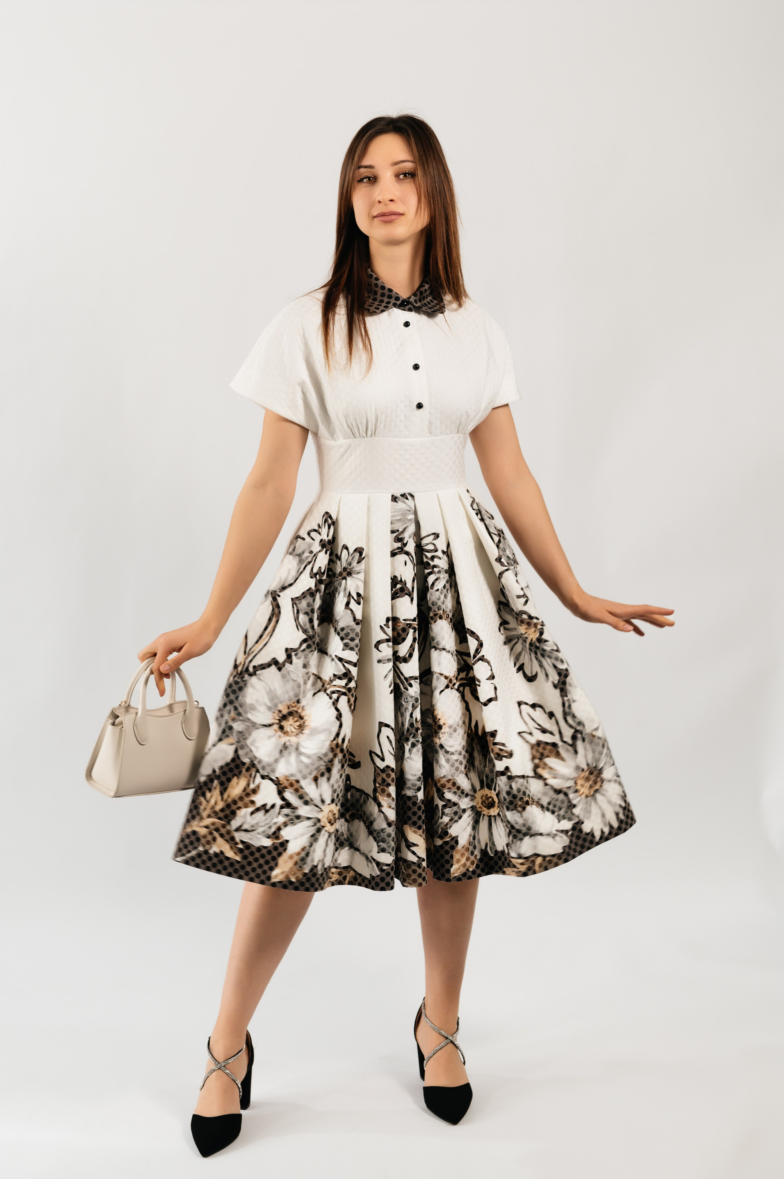 Rochie cu pliuri. Designer vestimentar: elaborarea, proiectarea și confectionare…