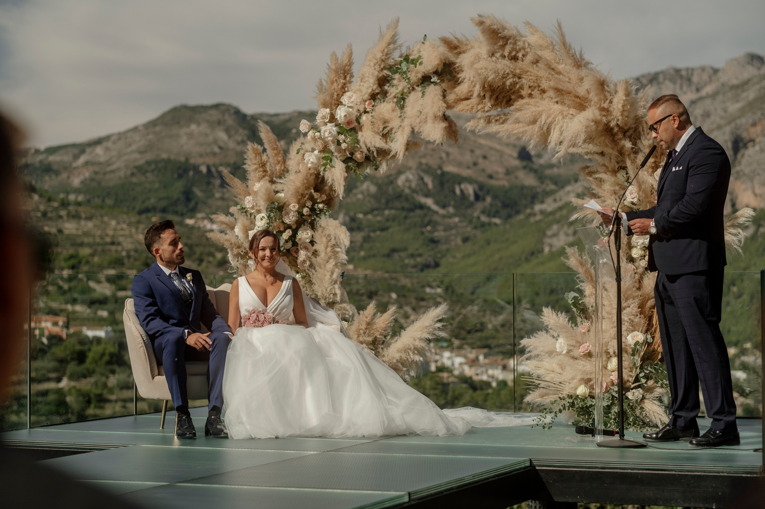 Dasha & Ister. Vivood Landscape. Paola fotógrafo / videografo de bodas en Barcelona
