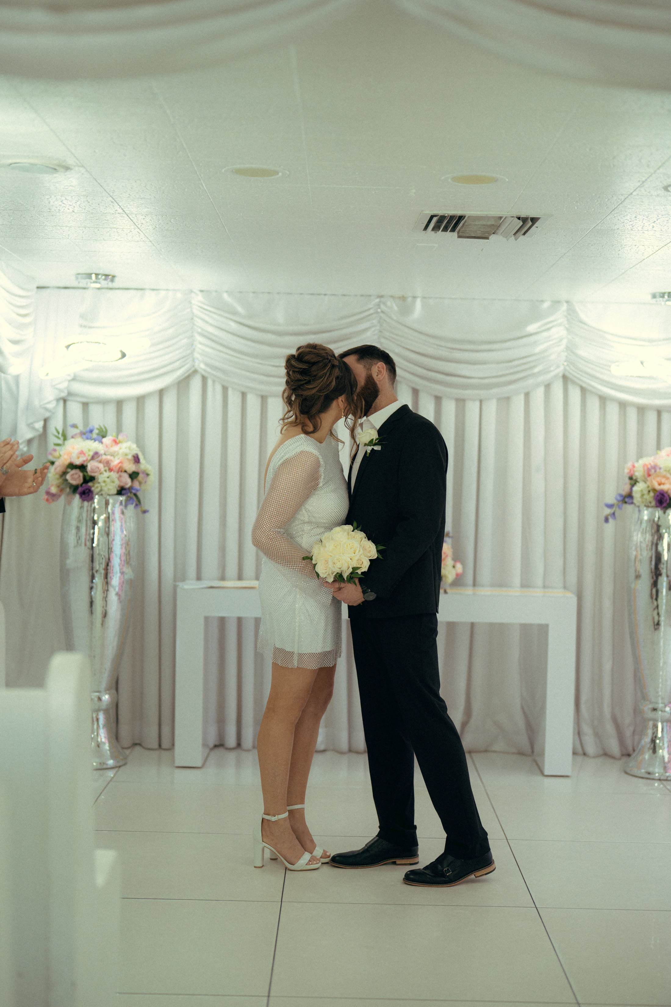 Casey&Michael. Wedding & elopement photographer Viktoriya Kravtsov. Las Vegas