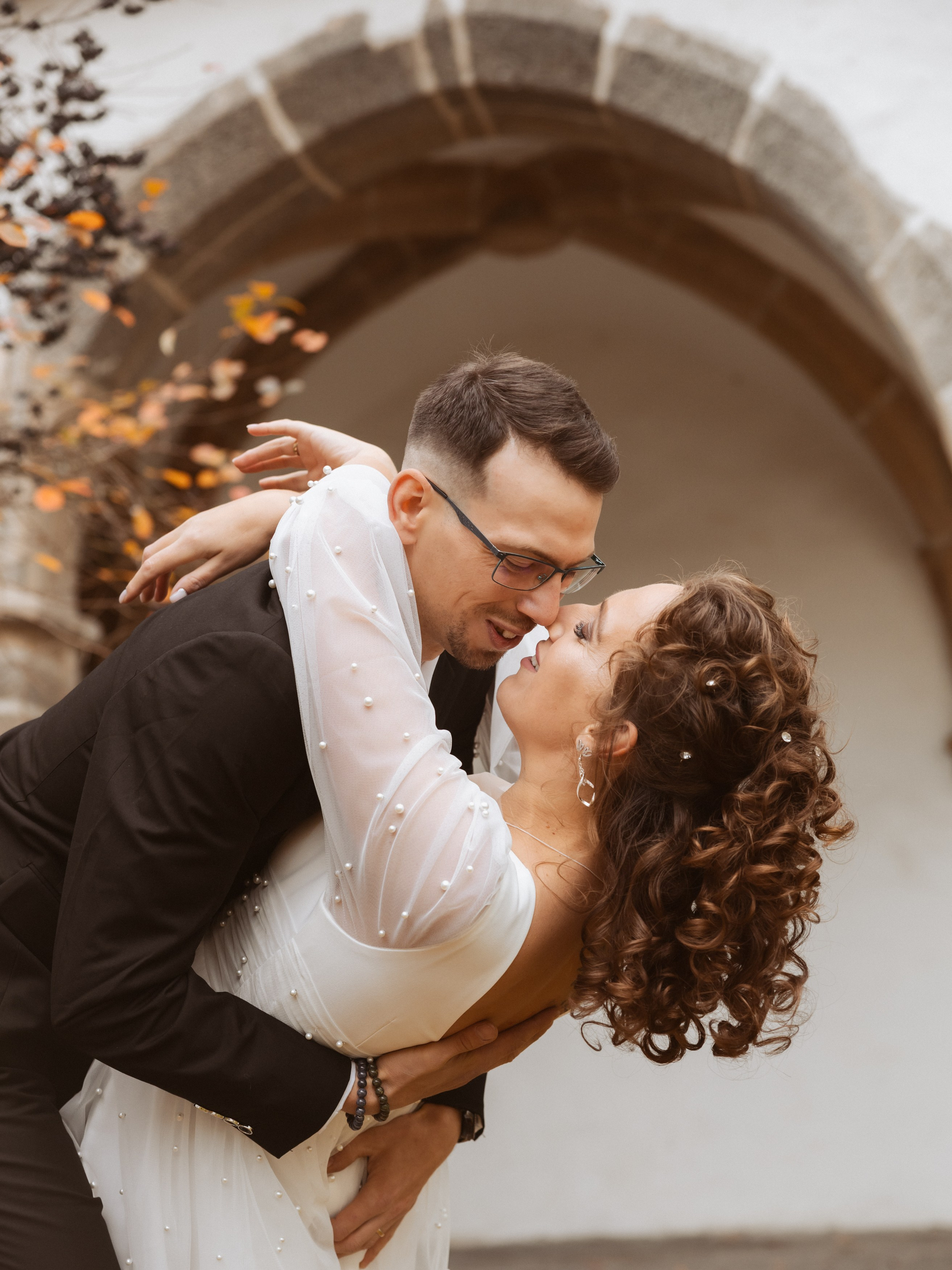 Podzimní svatební focen. Rodinná, těhotenská, newborn a lifestyle fotografka v Písku Oxana Telupilova