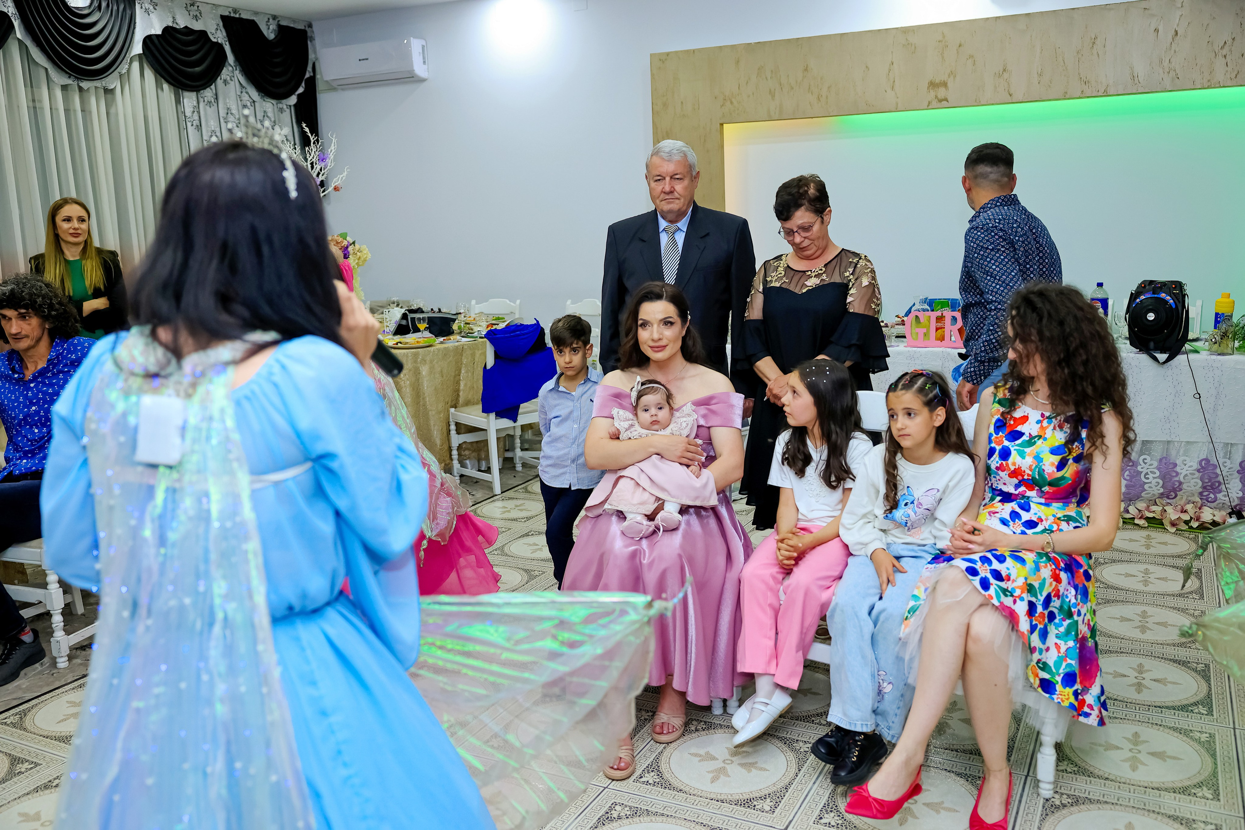 Iris Stefania. Moments By Gub