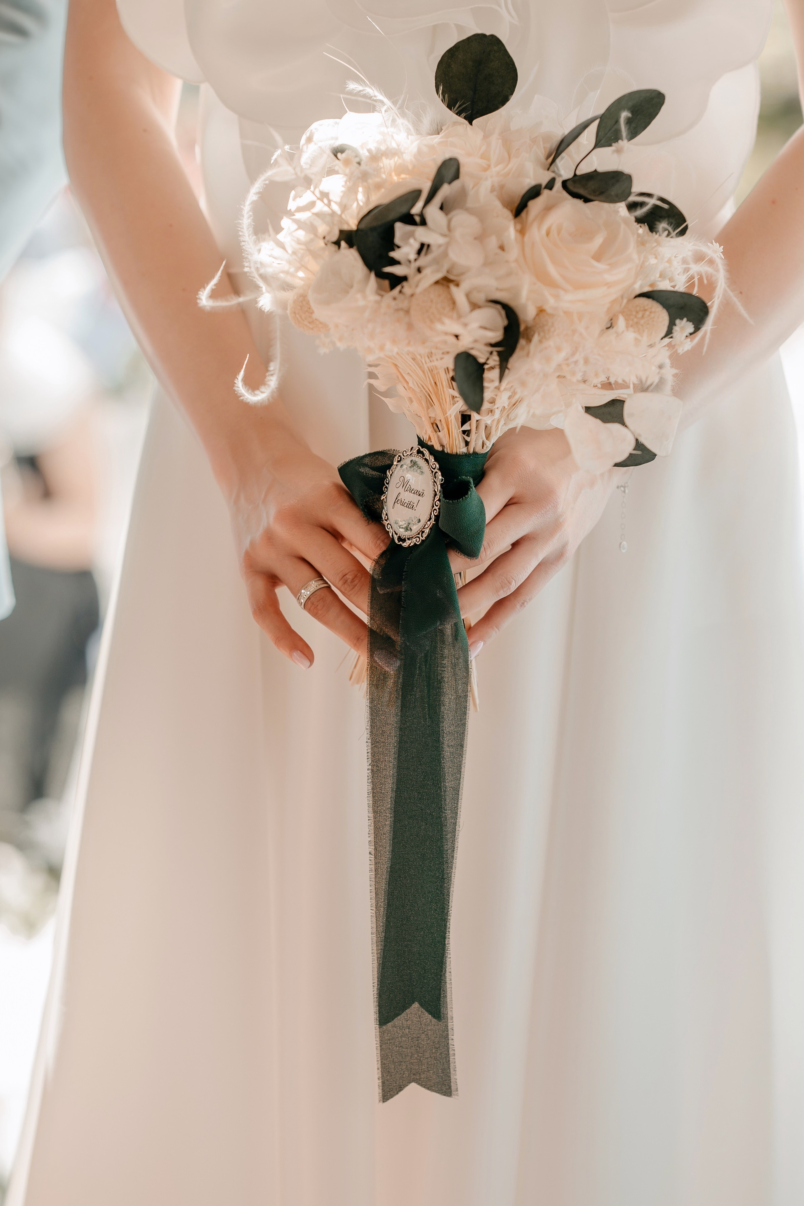 Ramona & Alin. Raw Studio. Fotograful tau de nunta!