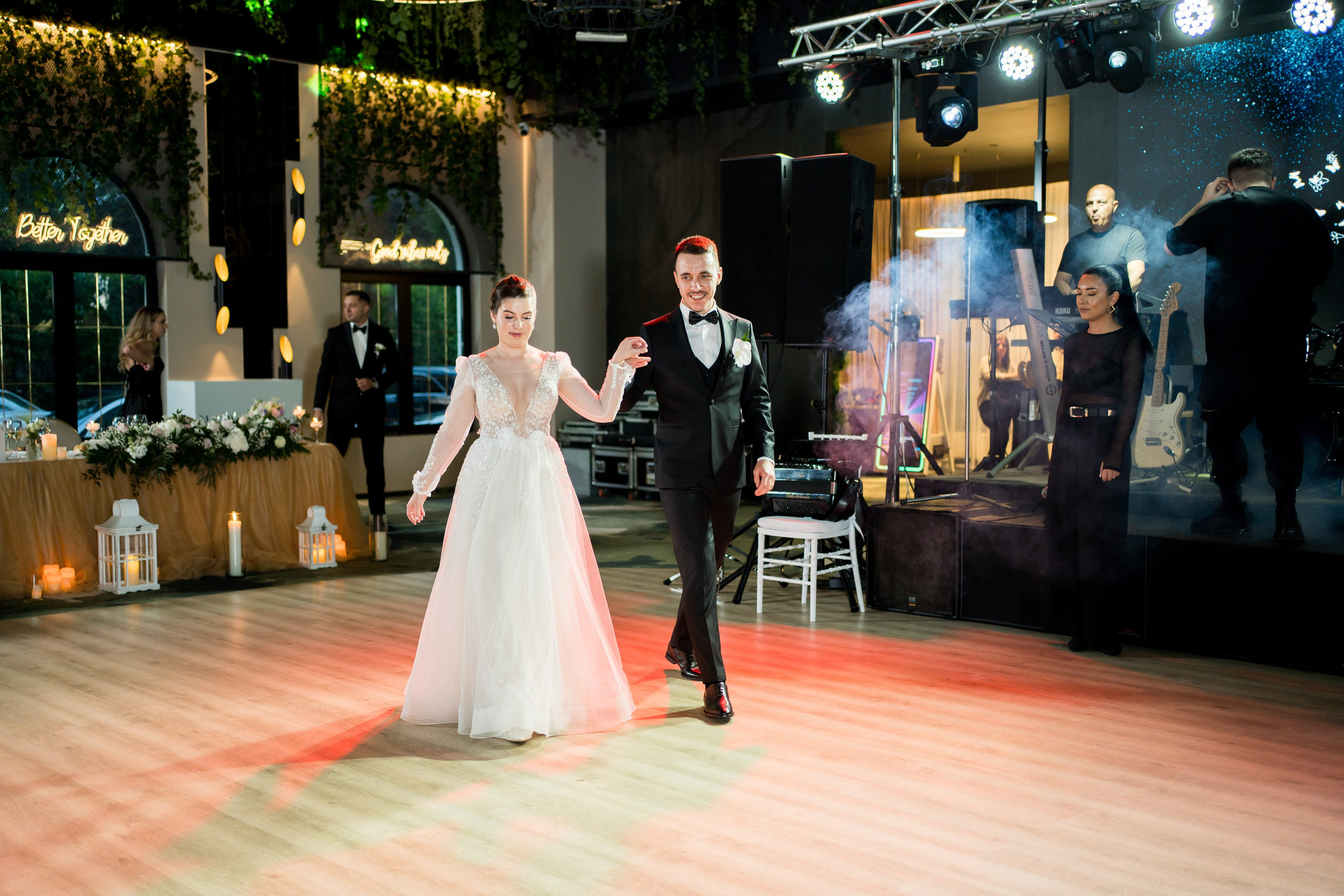 PARTY. Gabriel Florea — Fotograf nuntă București