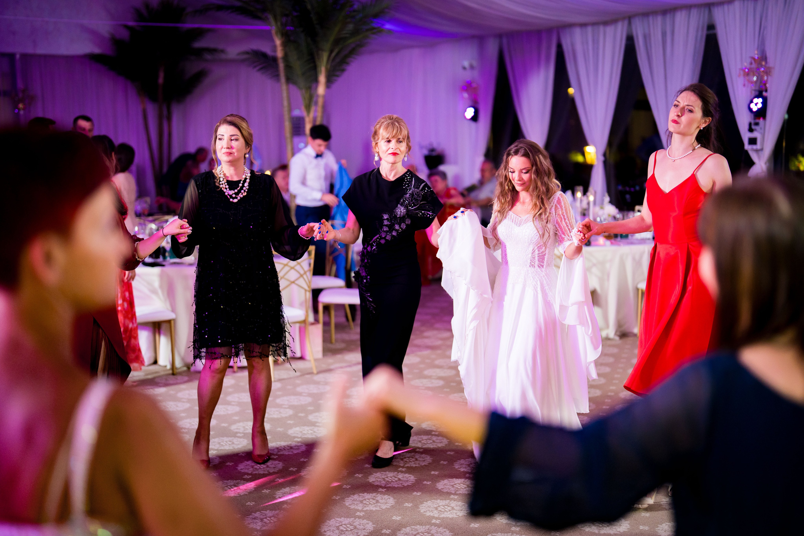 PARTY. Gabriel Florea — Fotograf nuntă București