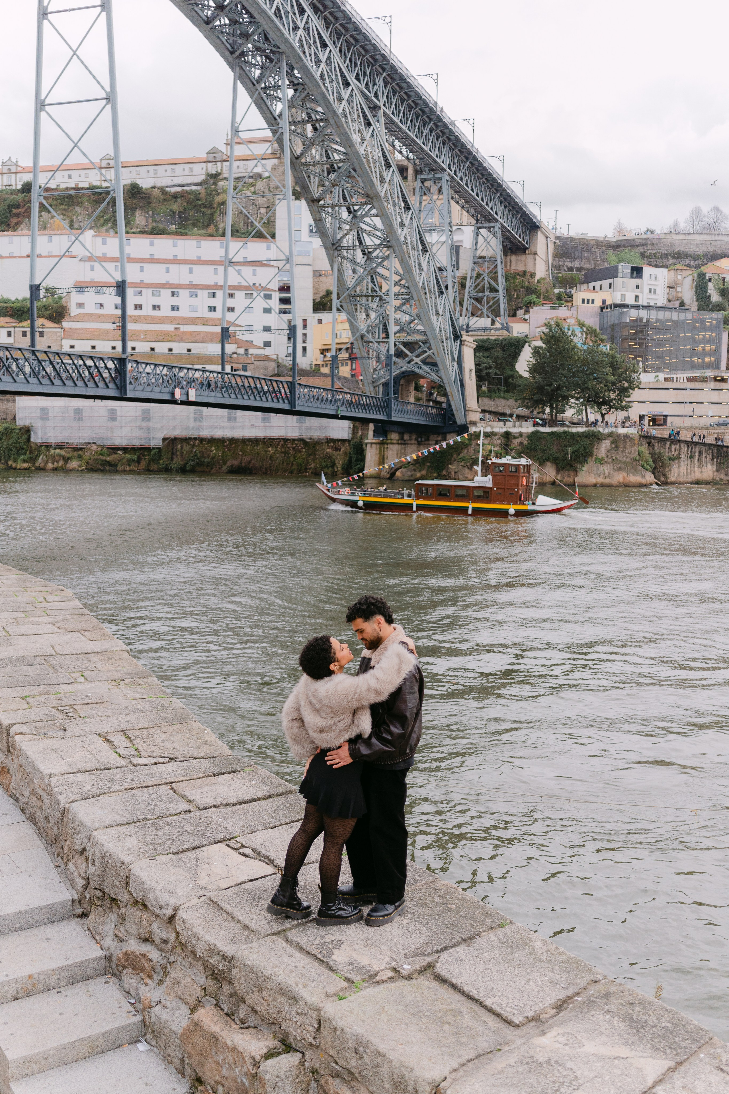 Emily e Mikael. Davi Valente