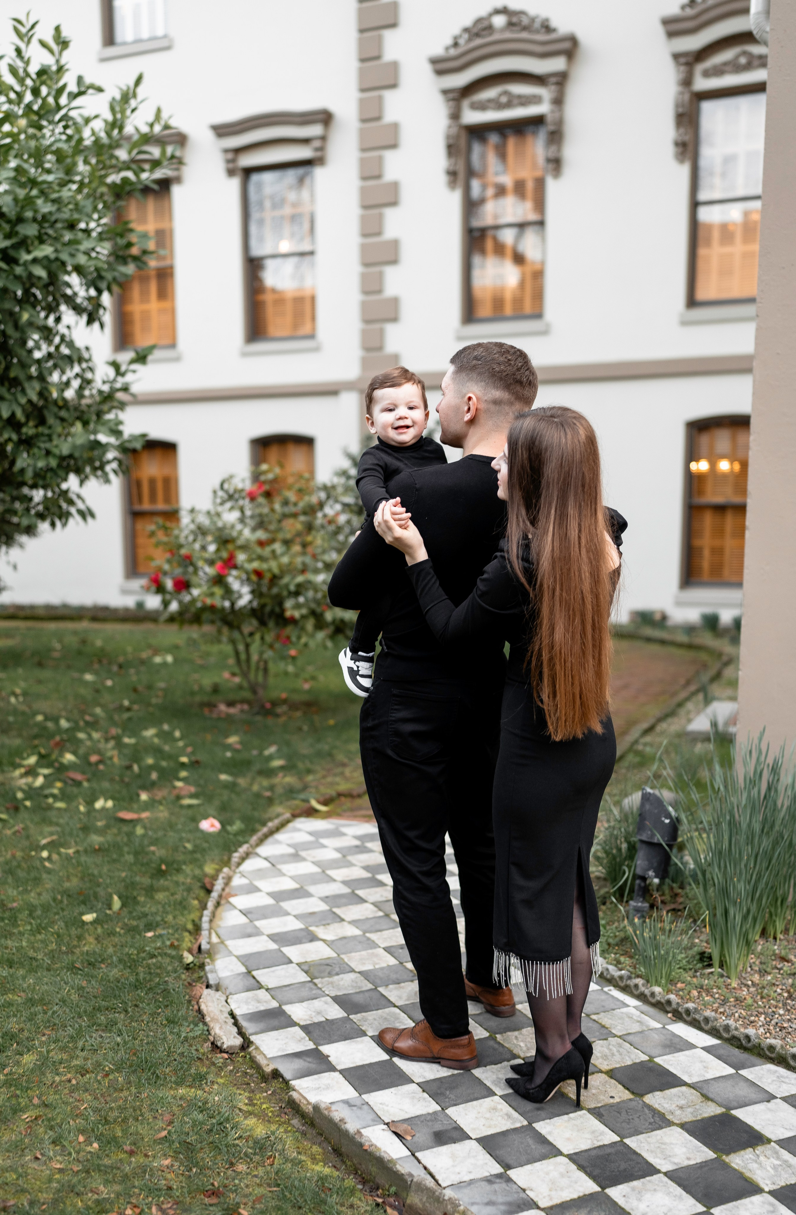 Artem, Nadia & Elisha. Family photographer in Sacramento | Sofia Pavenko