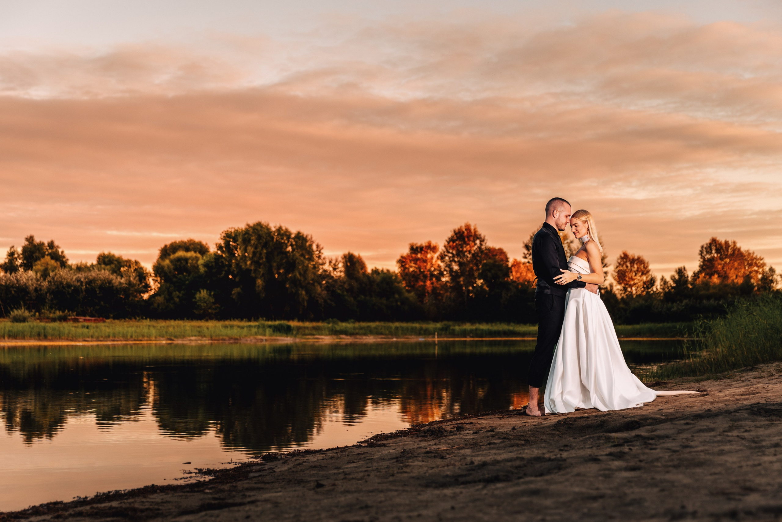 MLADENCI. Fotografi iz Backog Petrovca David i Andrea Stojanovic
